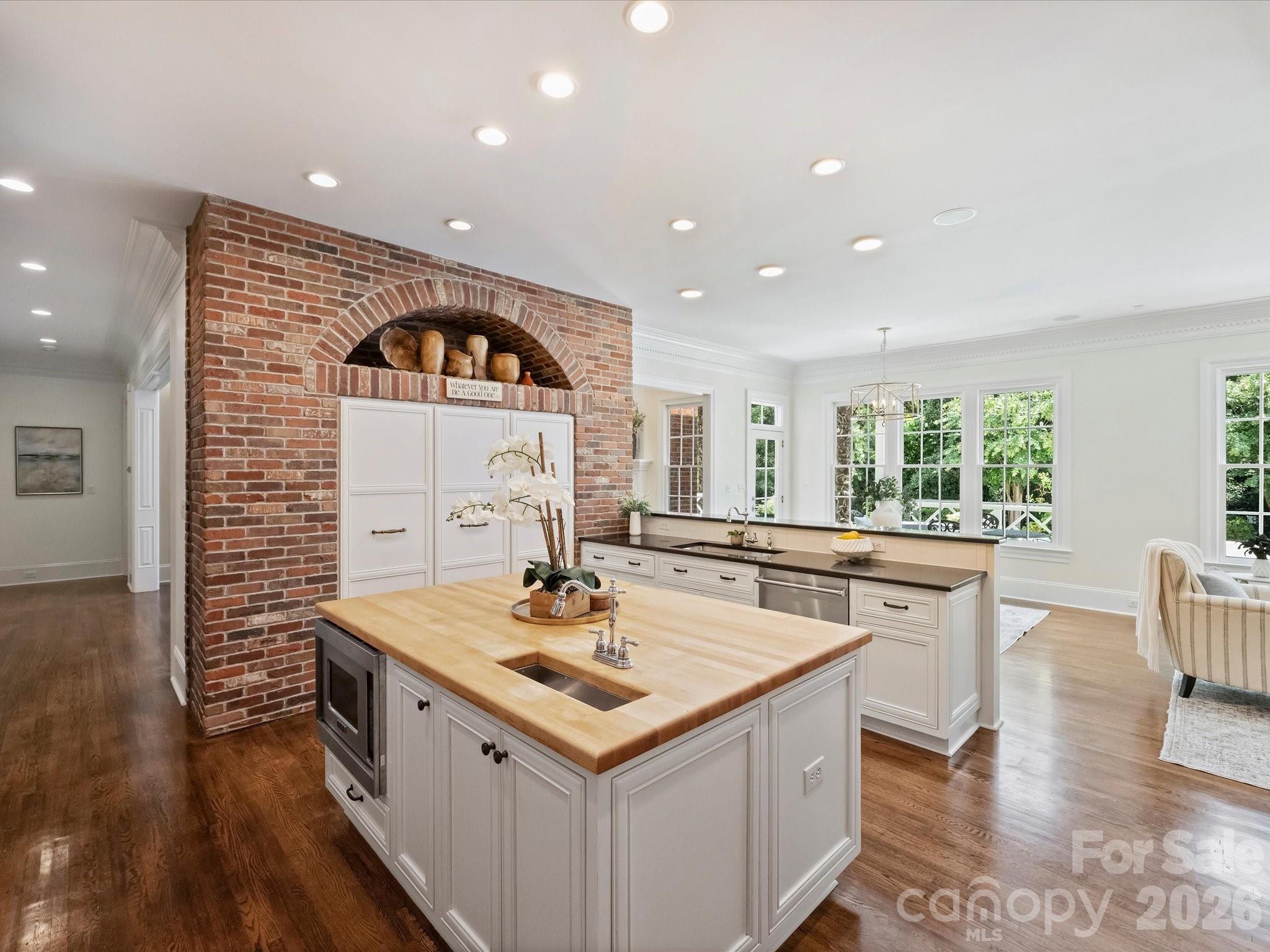 9146 Heydon Hall Circle — Charlotte