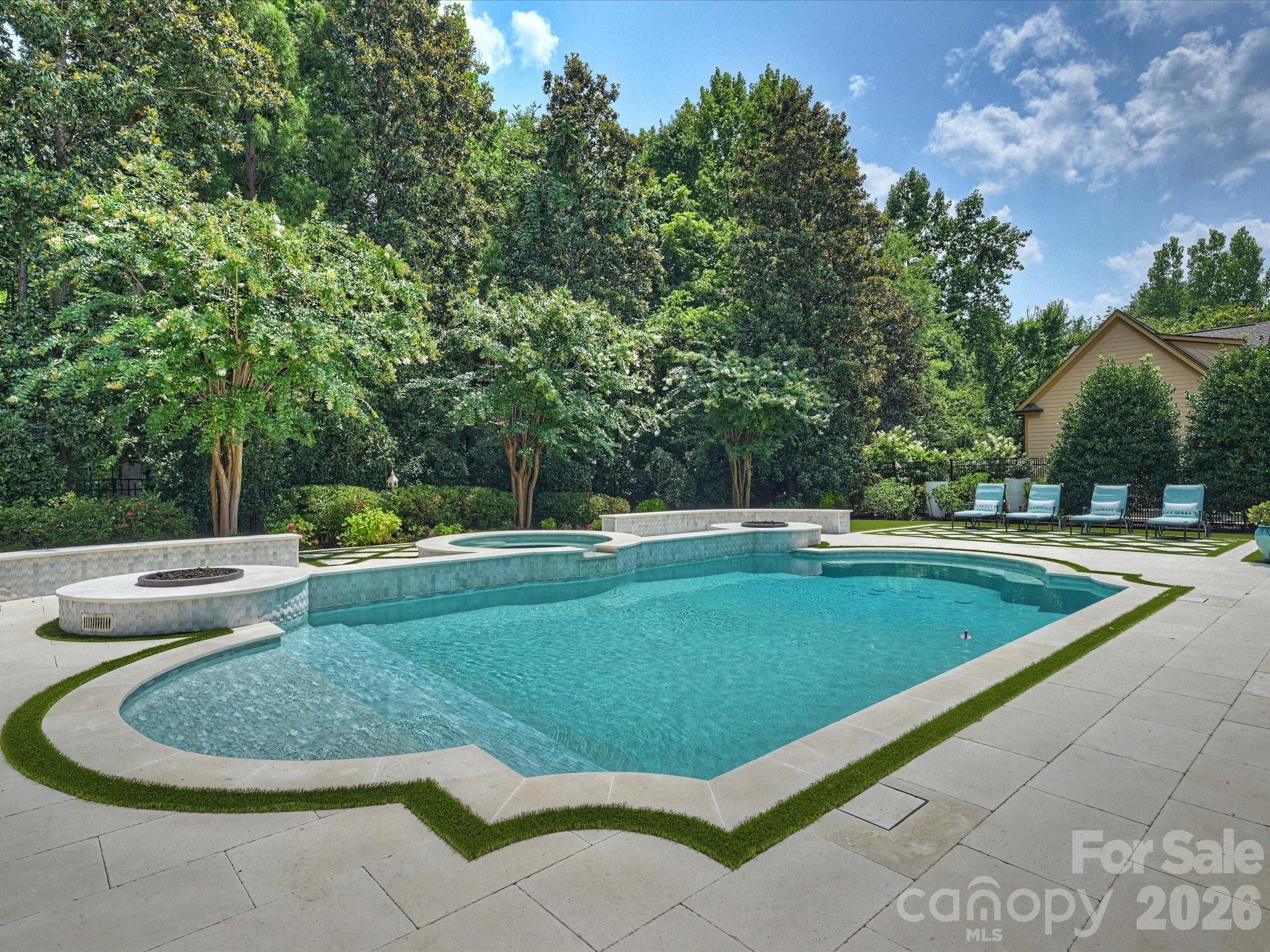 9146 Heydon Hall Circle — Charlotte