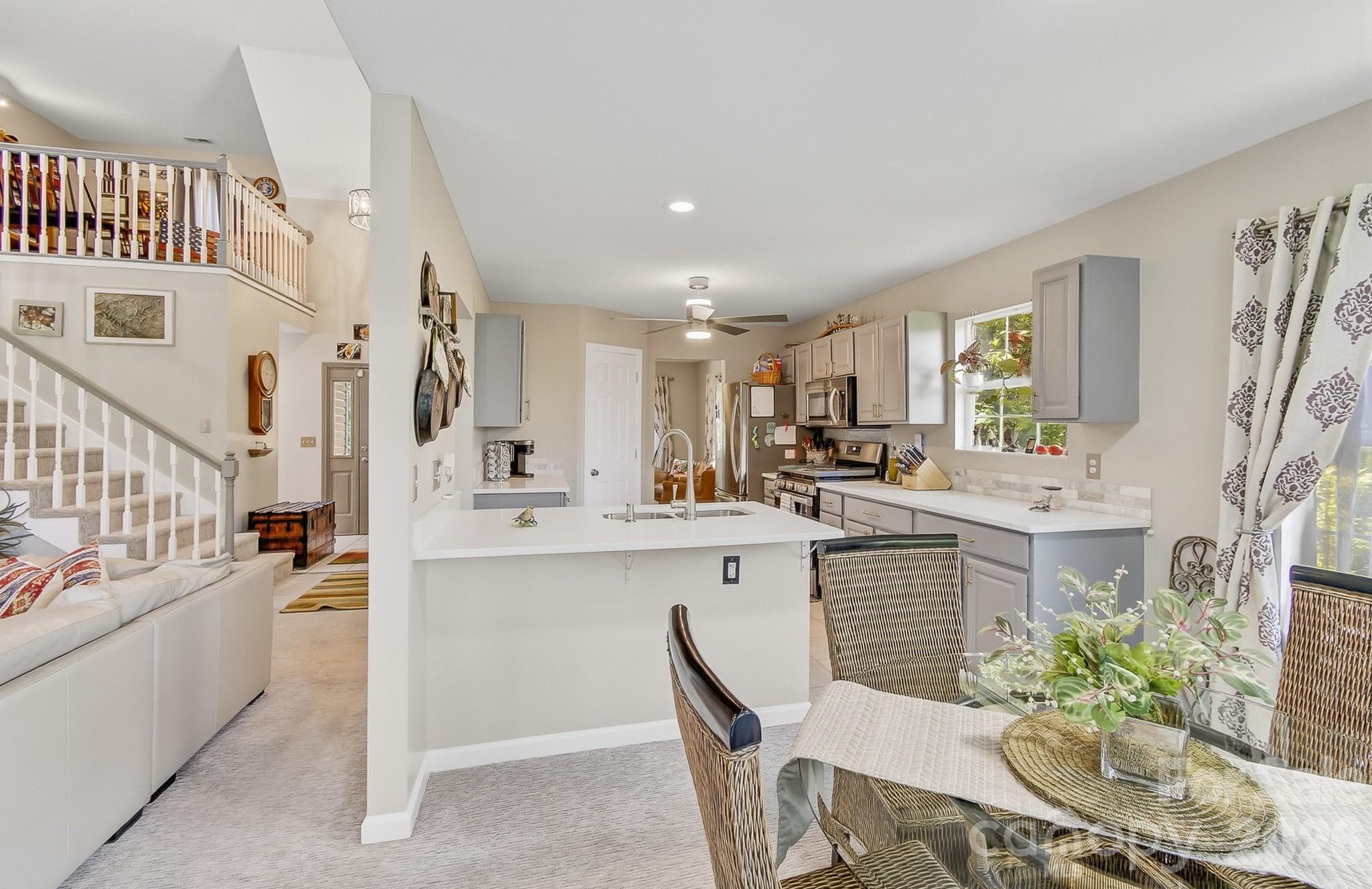 28 Secretariat Drive — Hendersonville