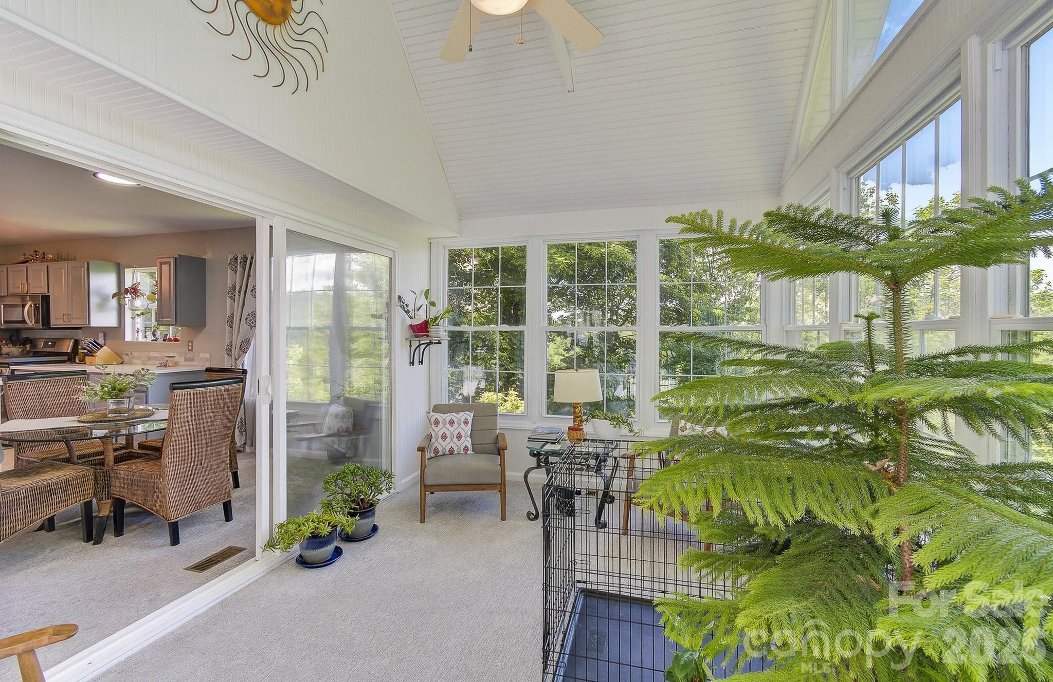 28 Secretariat Drive — Hendersonville