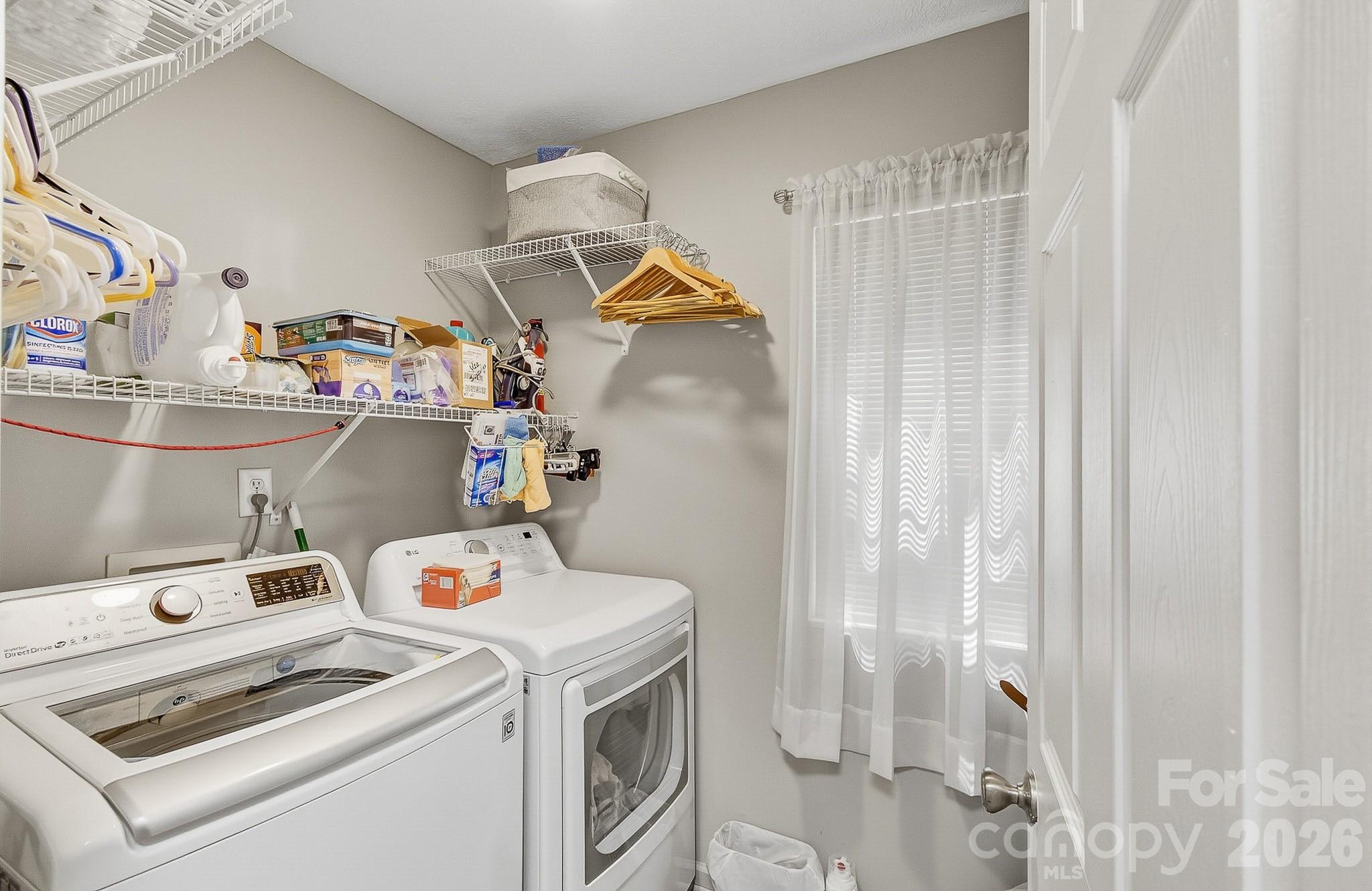 28 Secretariat Drive — Hendersonville