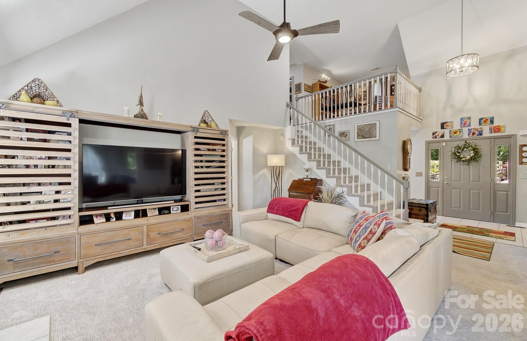 28 Secretariat Drive — Hendersonville