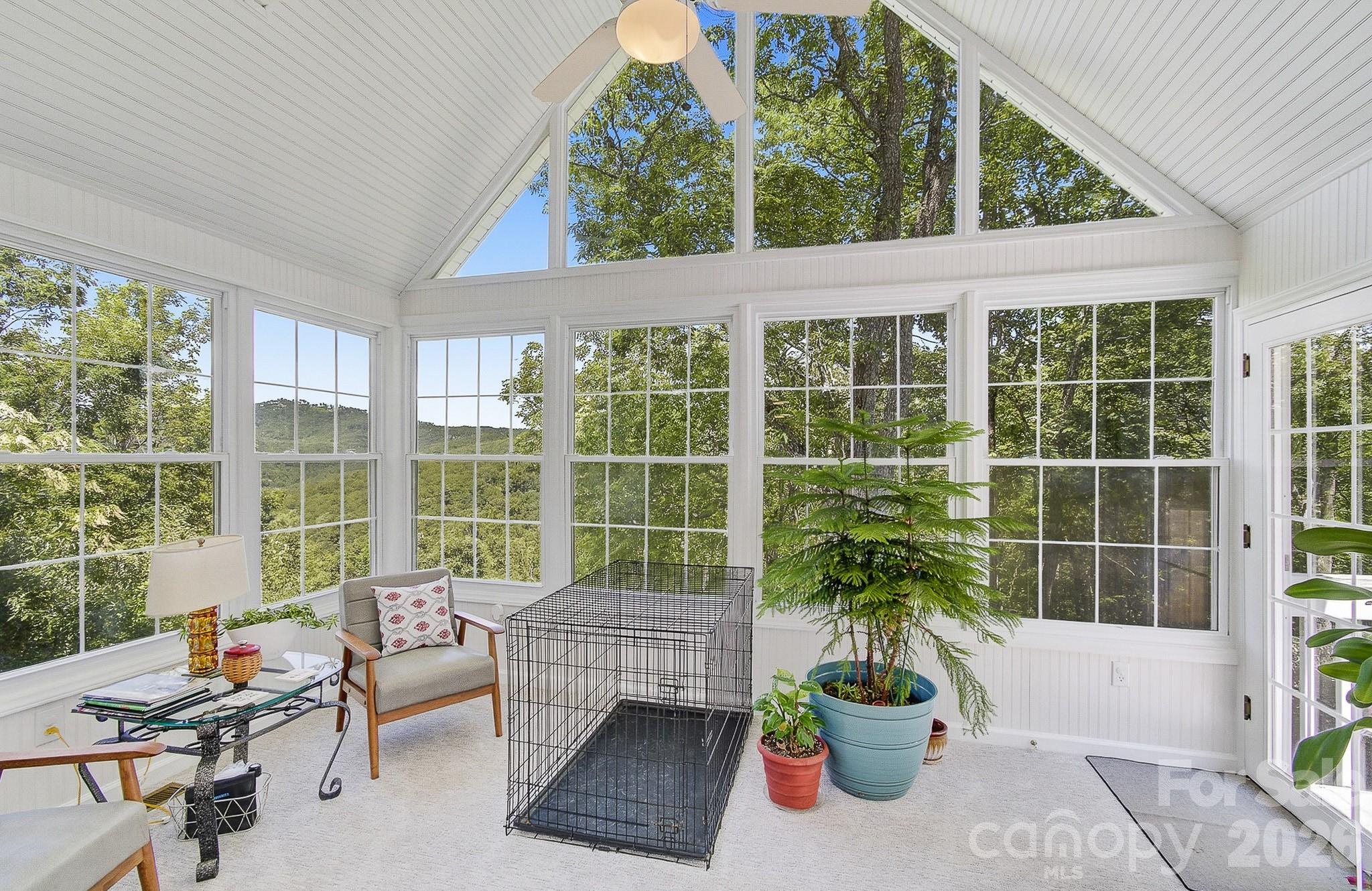 28 Secretariat Drive — Hendersonville