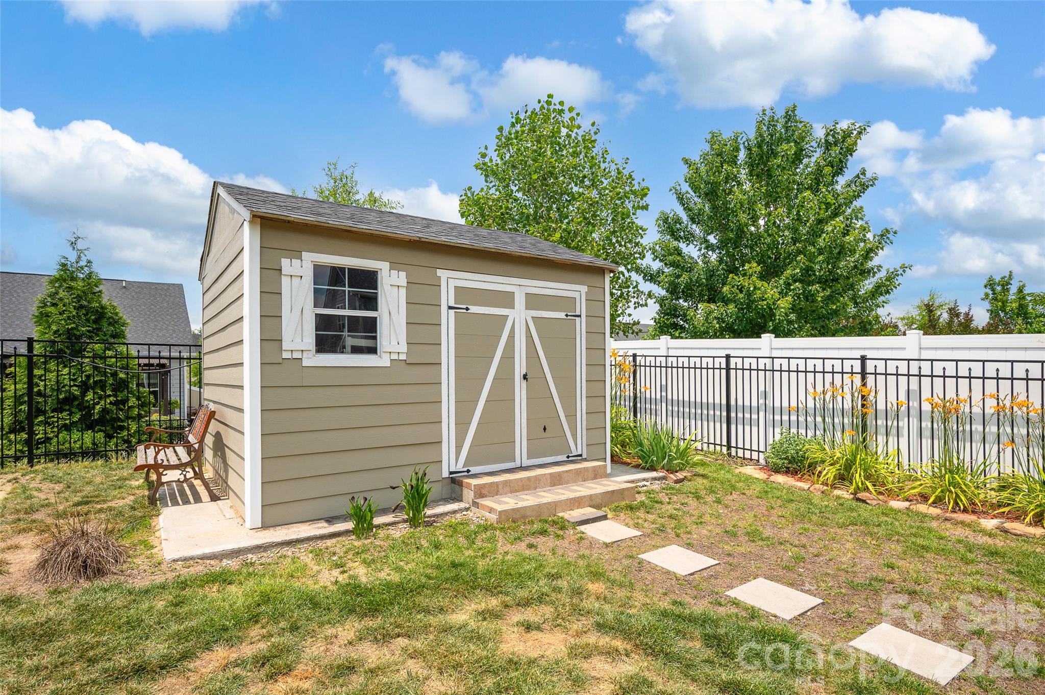 11216 Vanguard Parkway #395 — Huntersville