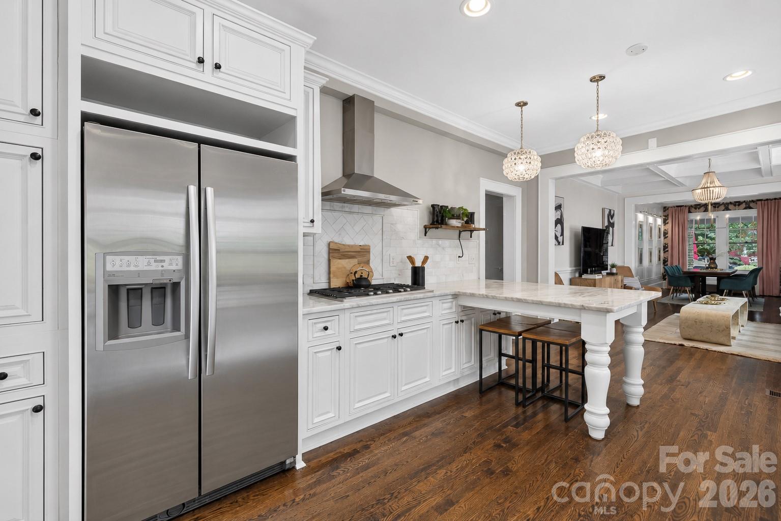 724 Grandin Road — Charlotte