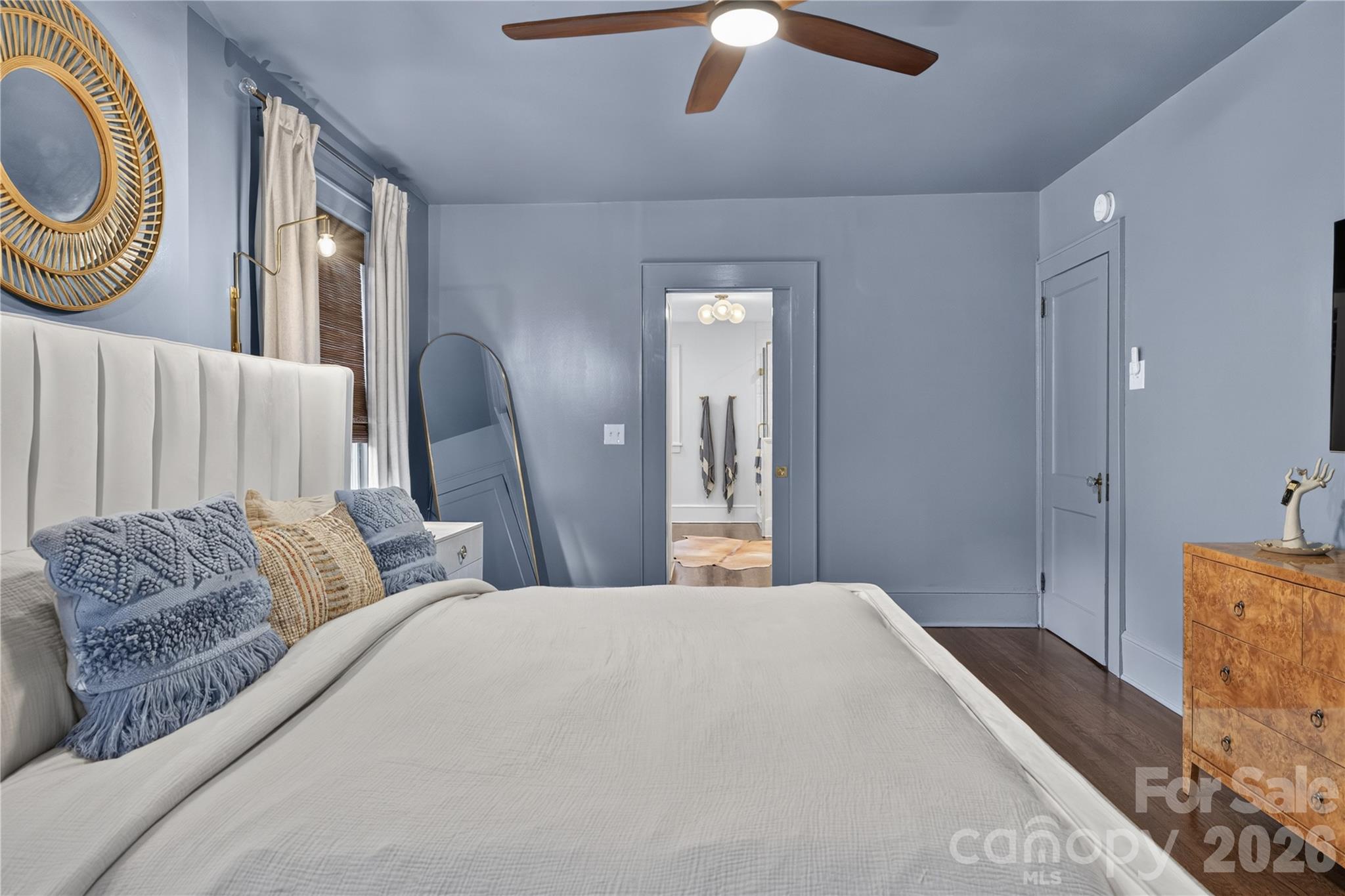 724 Grandin Road — Charlotte