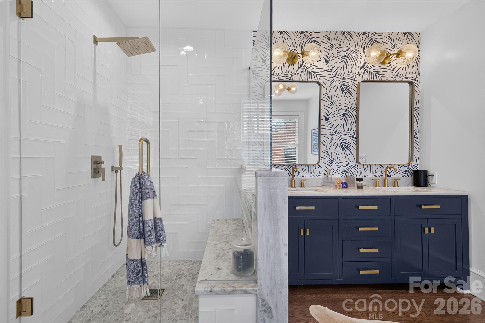 724 Grandin Road — Charlotte