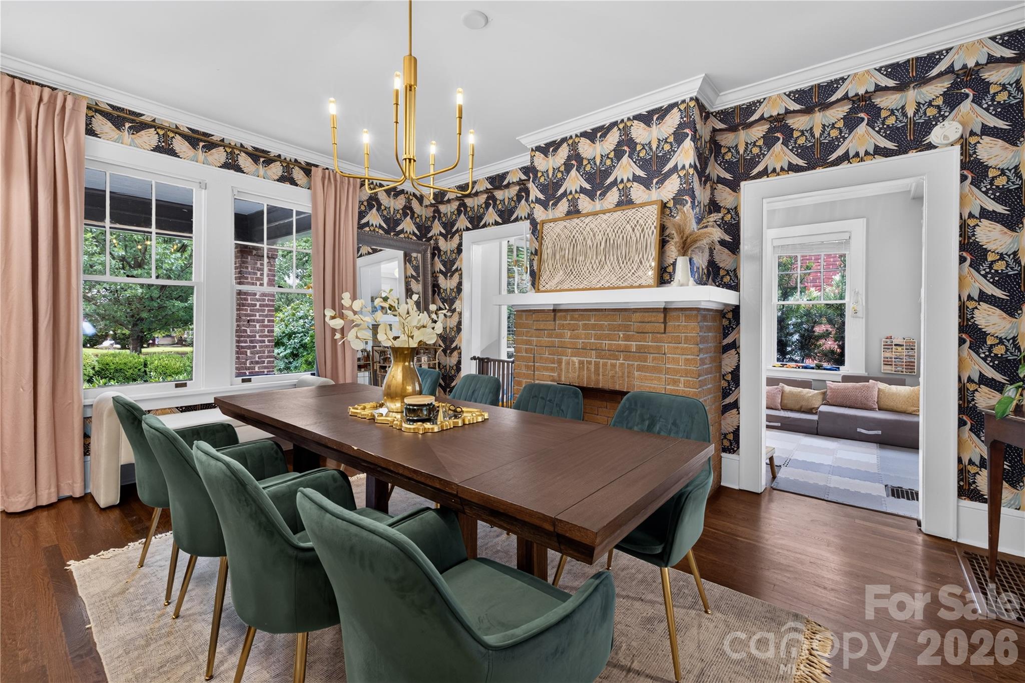 724 Grandin Road — Charlotte