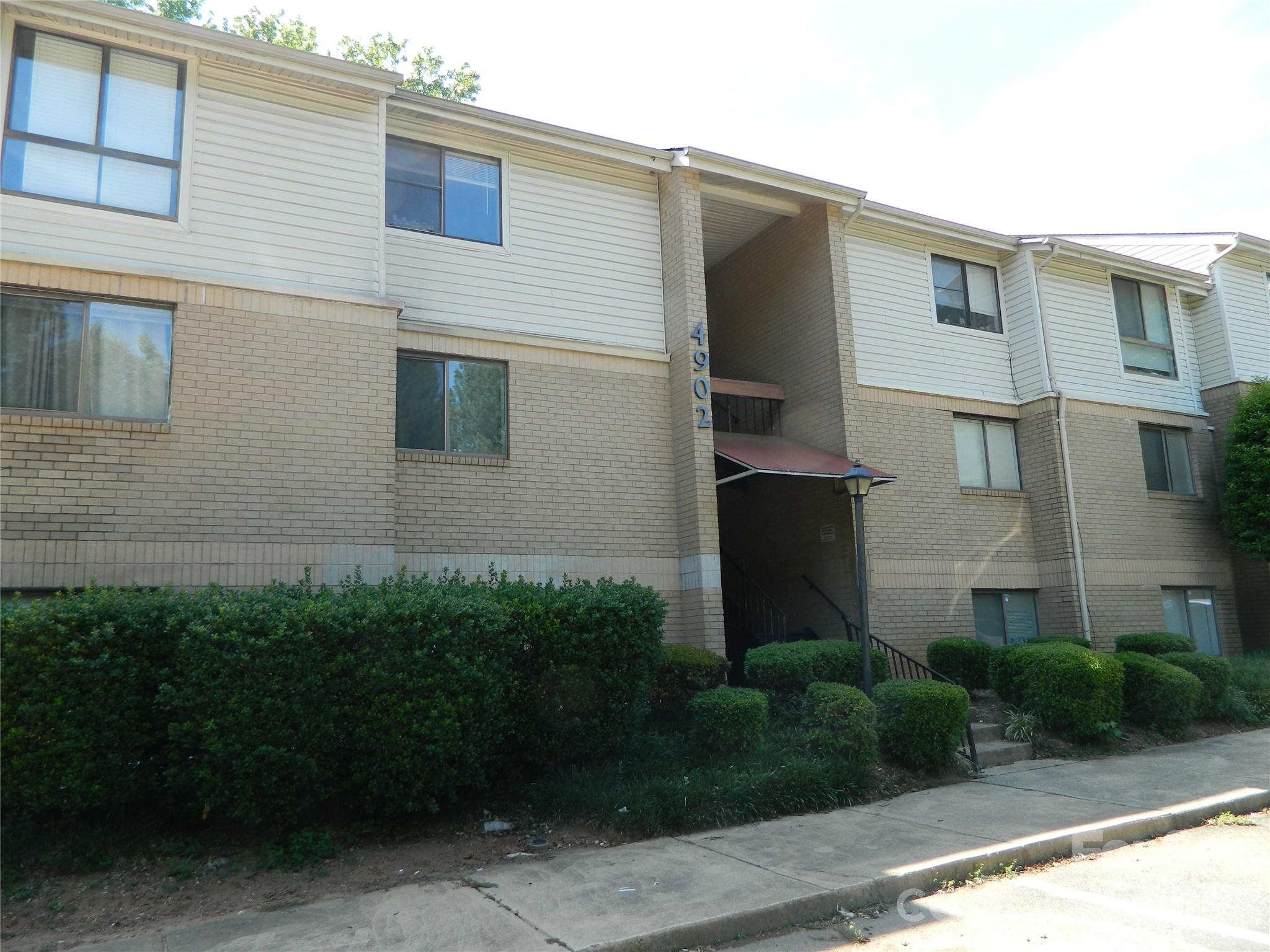 4902 Spring Lake Drive — Charlotte