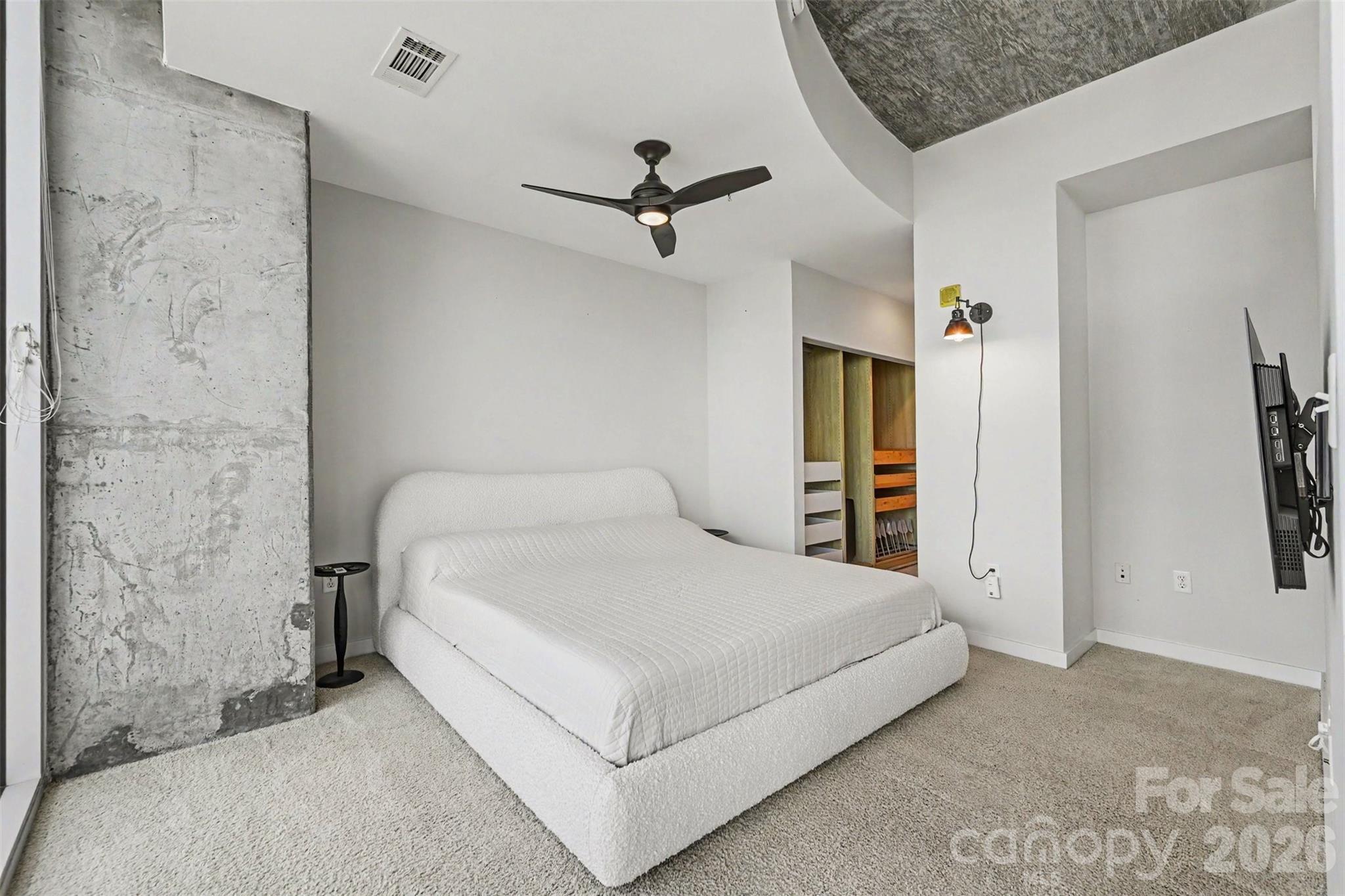 210 N Church Street #2204 — Charlotte
