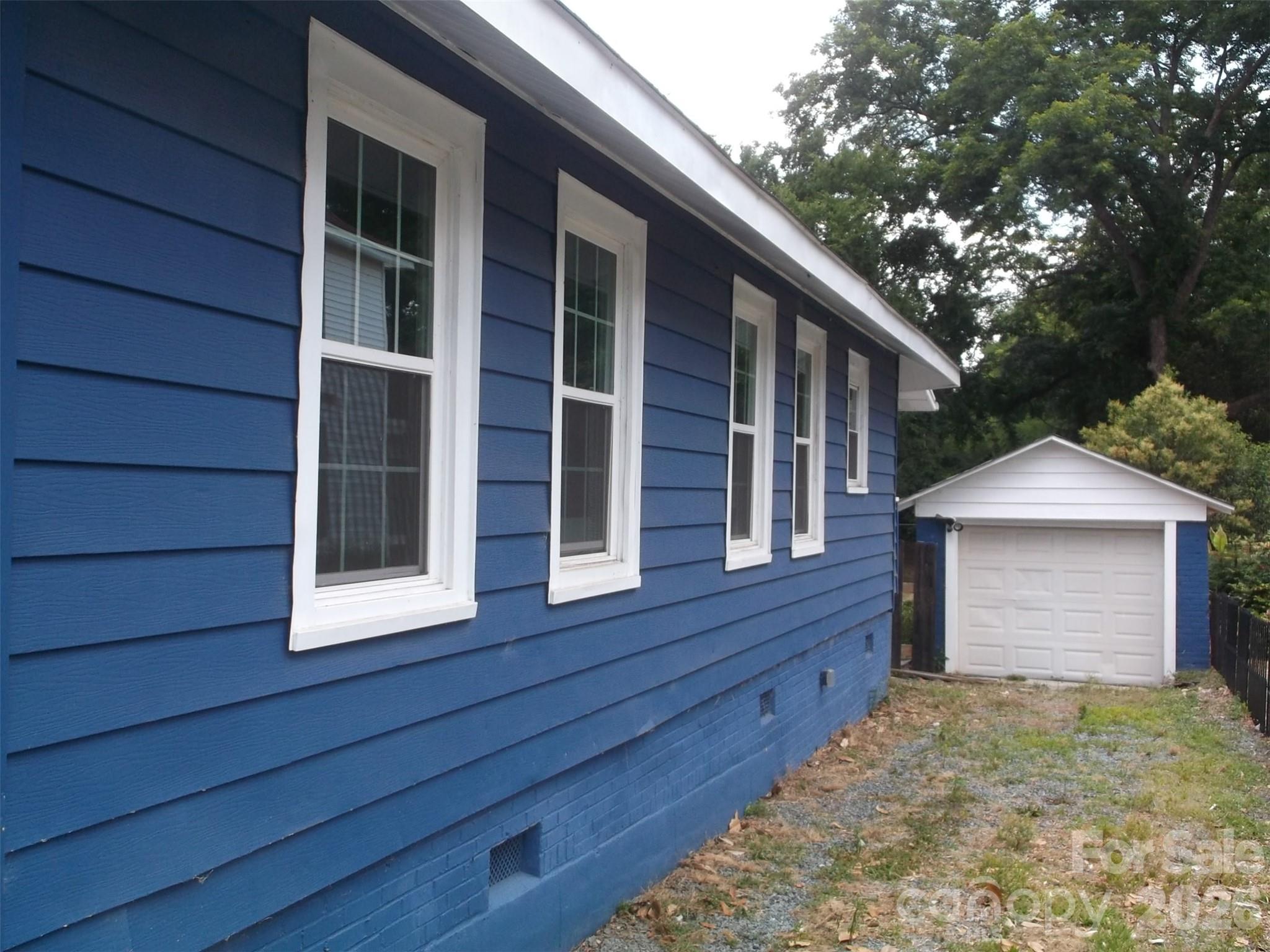315 N Elm Street — Marshville