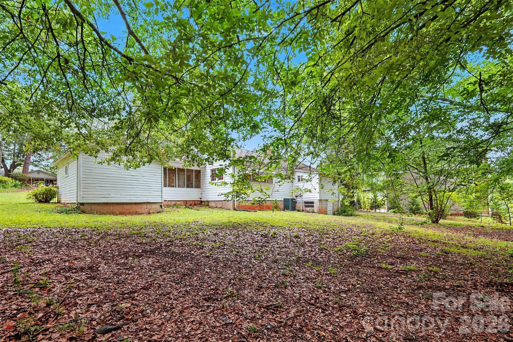 515 N Hill Street — Dallas