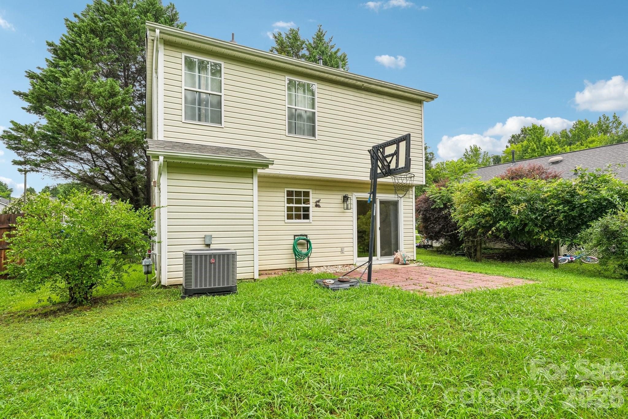 3081 Rockingham Court SW — Concord