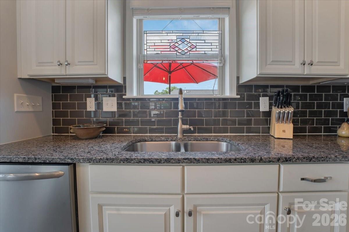 103 Canter Lane — Mooresville