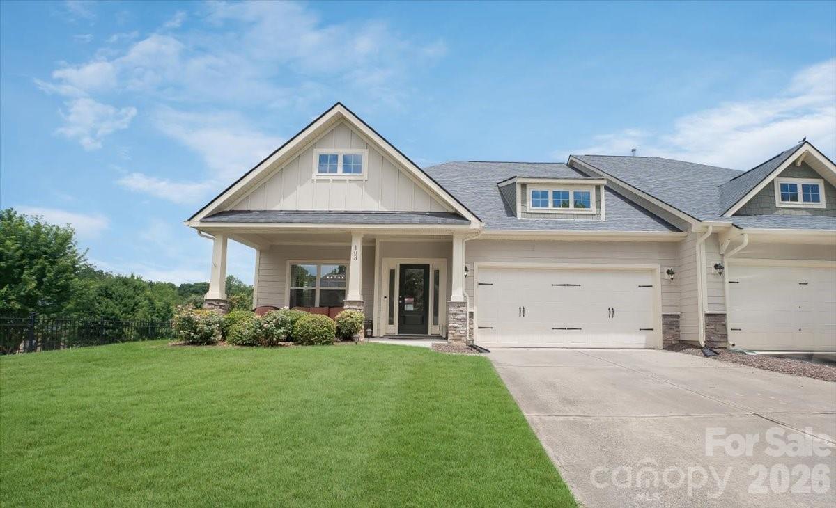 103 Canter Lane — Mooresville