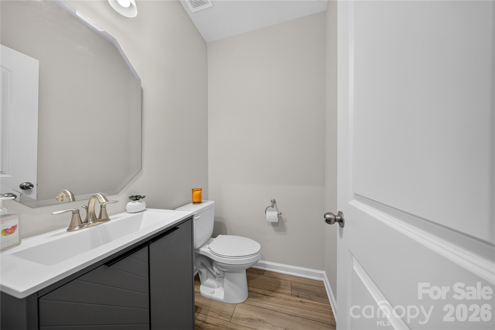 14938 Tamarack Drive — Charlotte