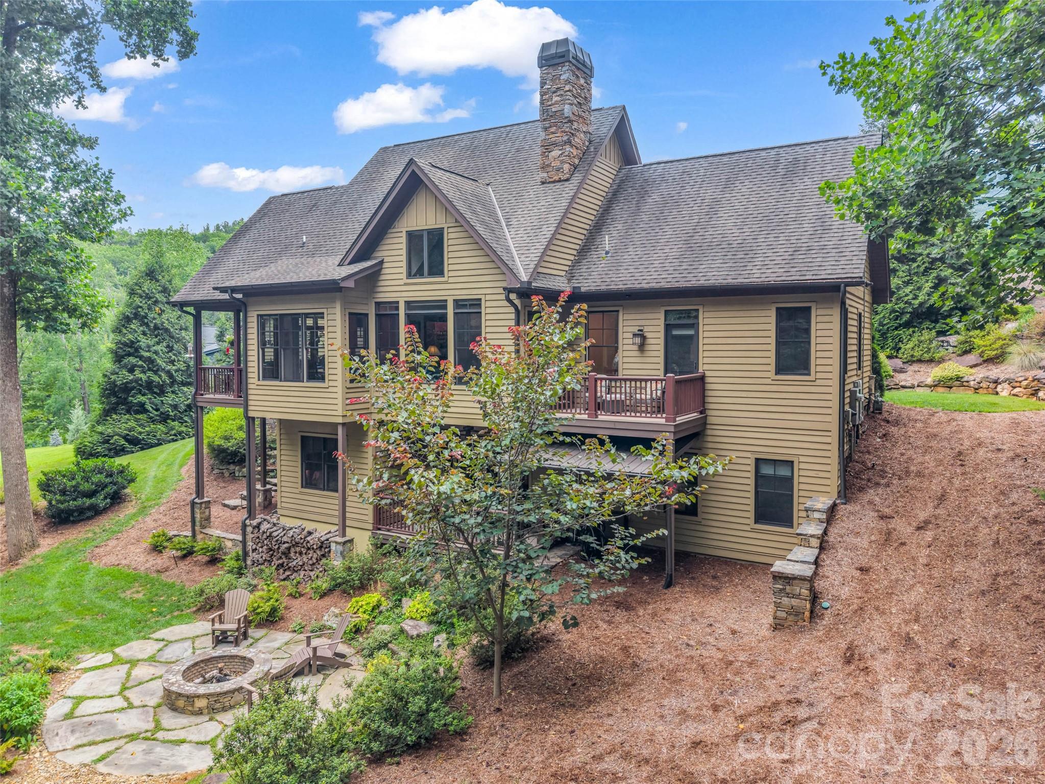 153 Glenn Court — Mill Spring