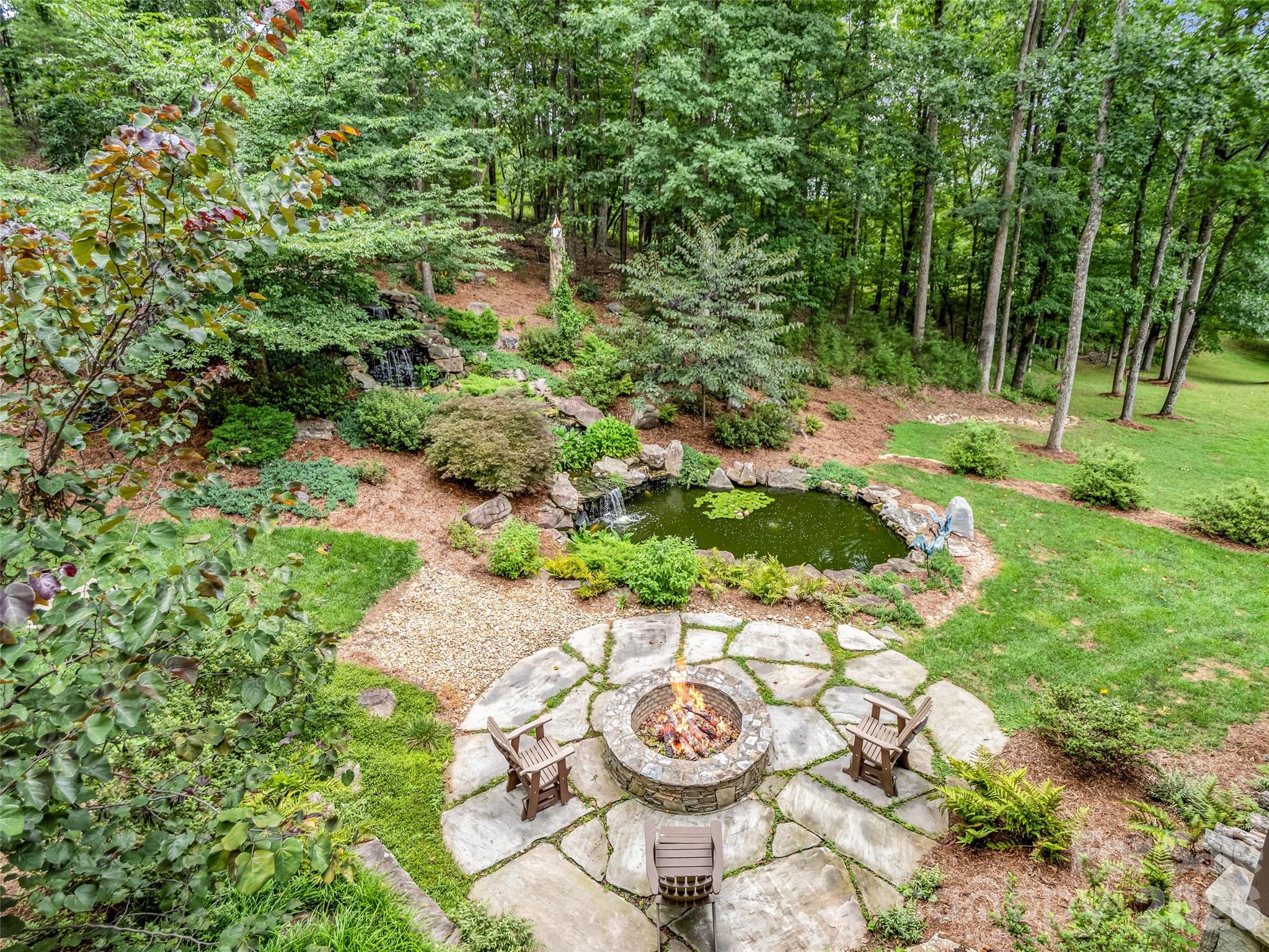 153 Glenn Court — Mill Spring
