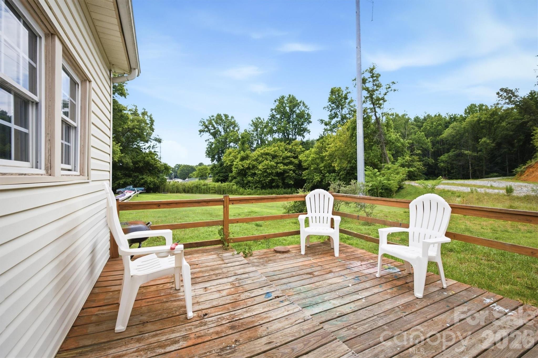 302 Catawba Avenue — Hickory