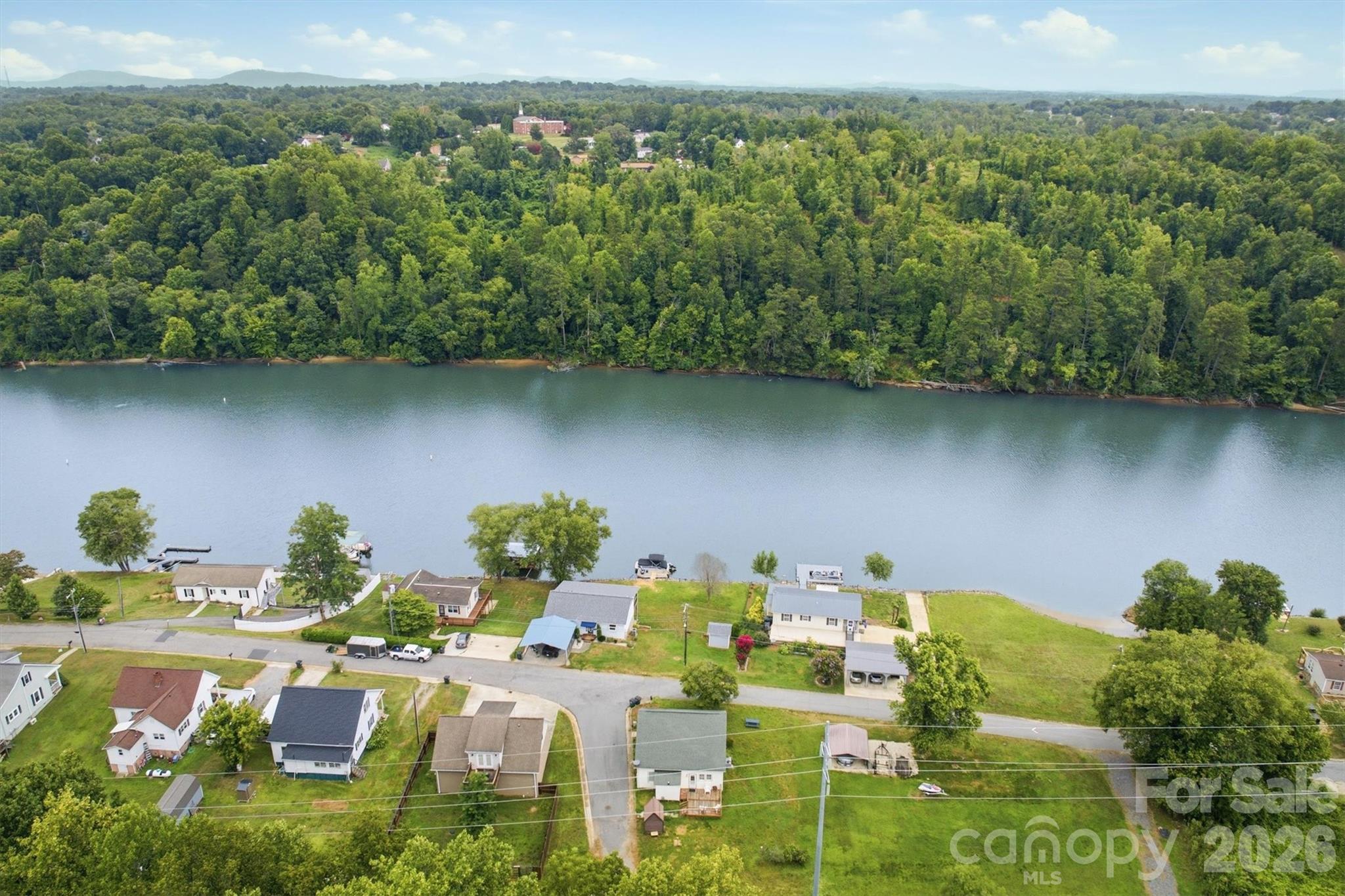302 Catawba Avenue — Hickory