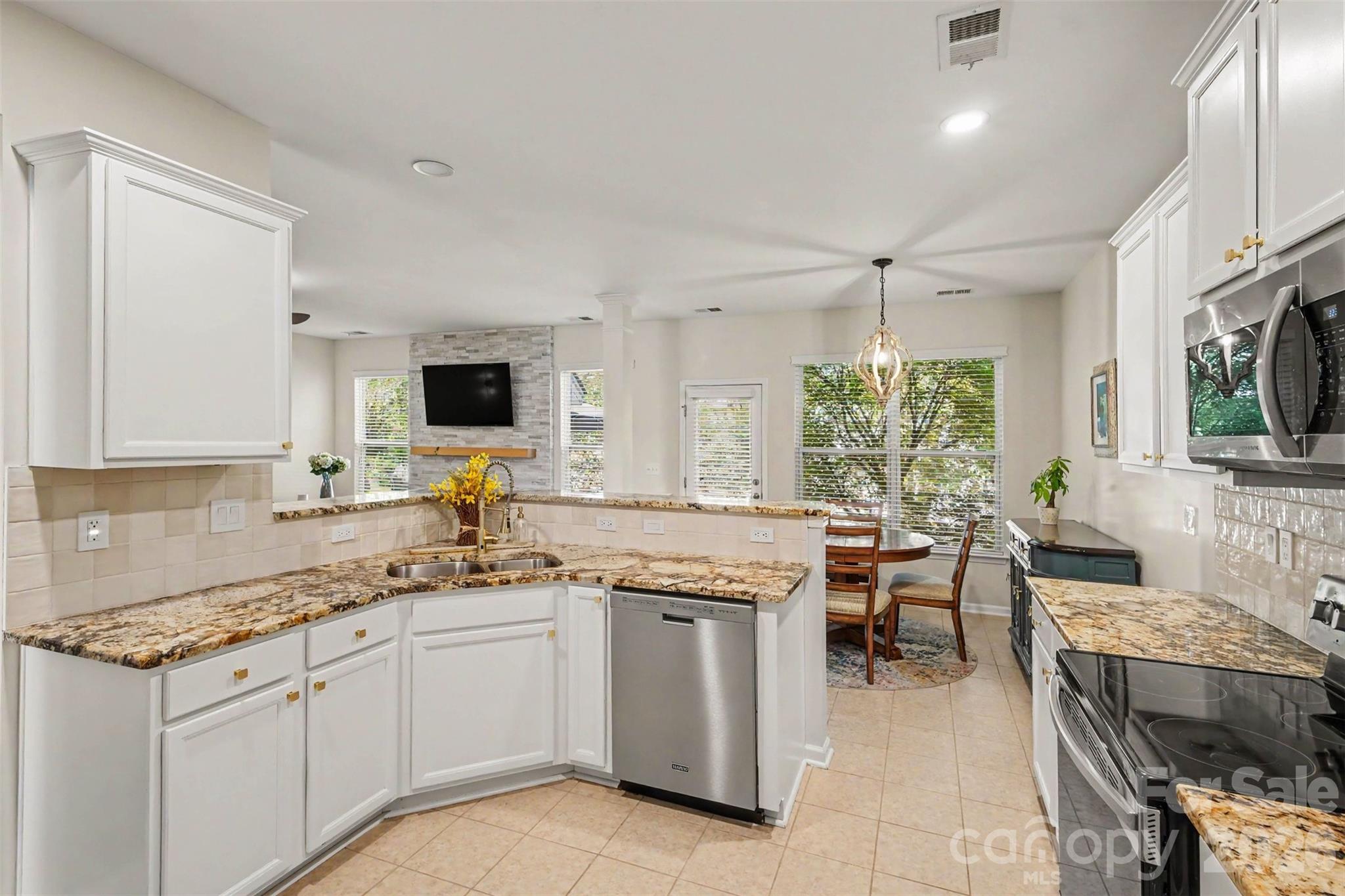 3324 Brackhill Street — Davidson