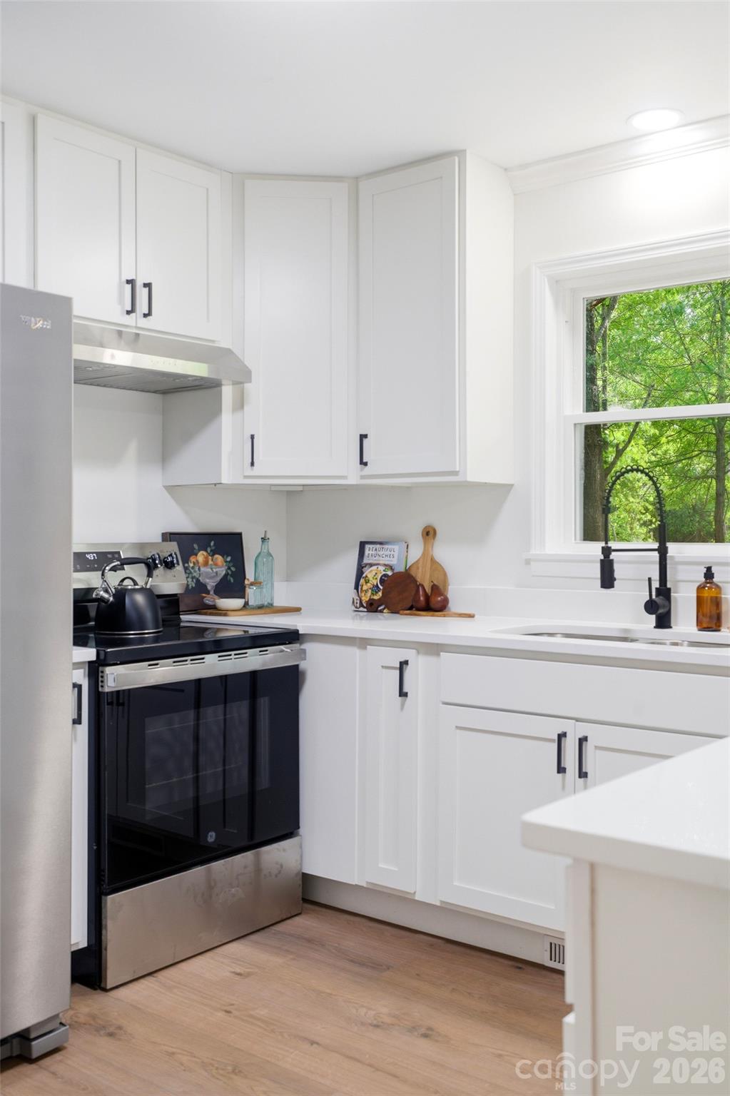 1335 Little Mountain Road — Columbus