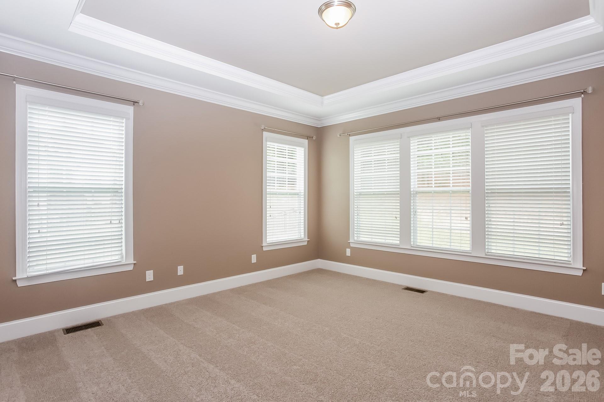 205 N Centurion Lane — Mount Holly