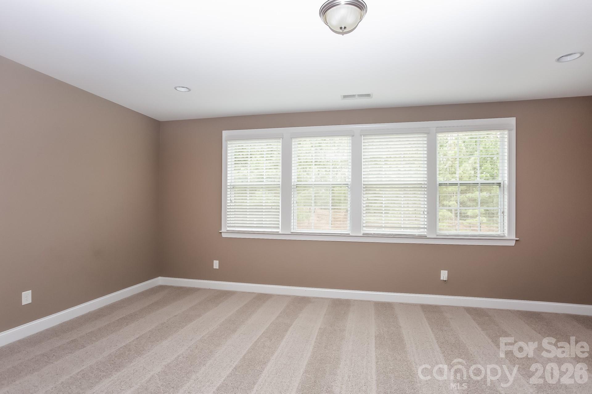 205 N Centurion Lane — Mount Holly