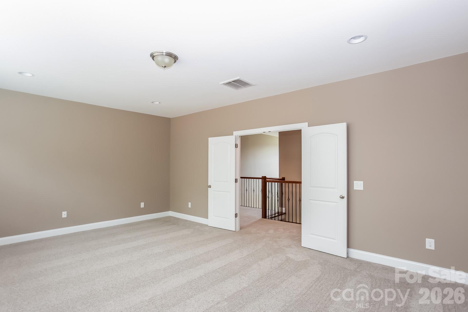 205 N Centurion Lane — Mount Holly