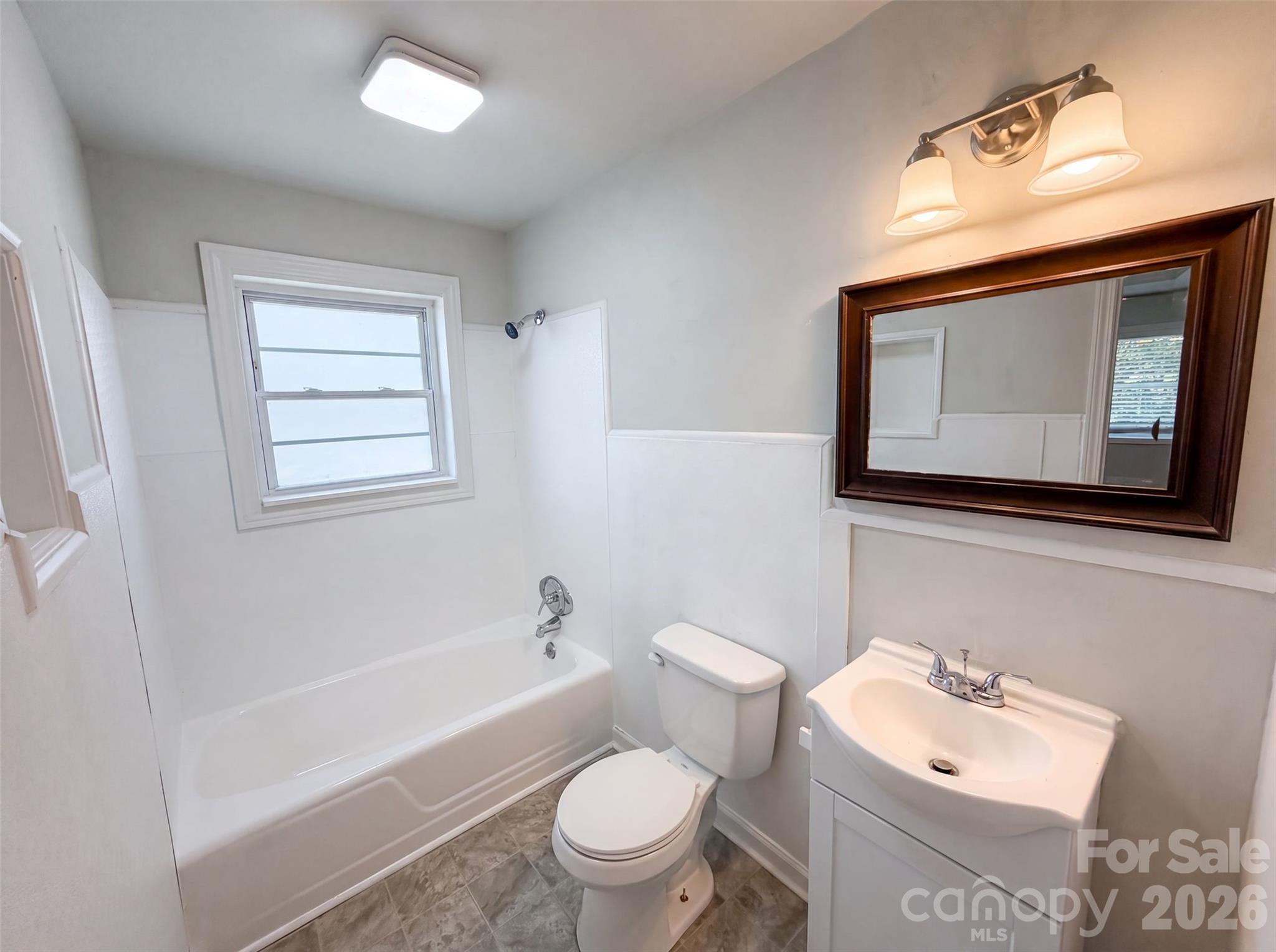 608 E Ryder Avenue — Landis