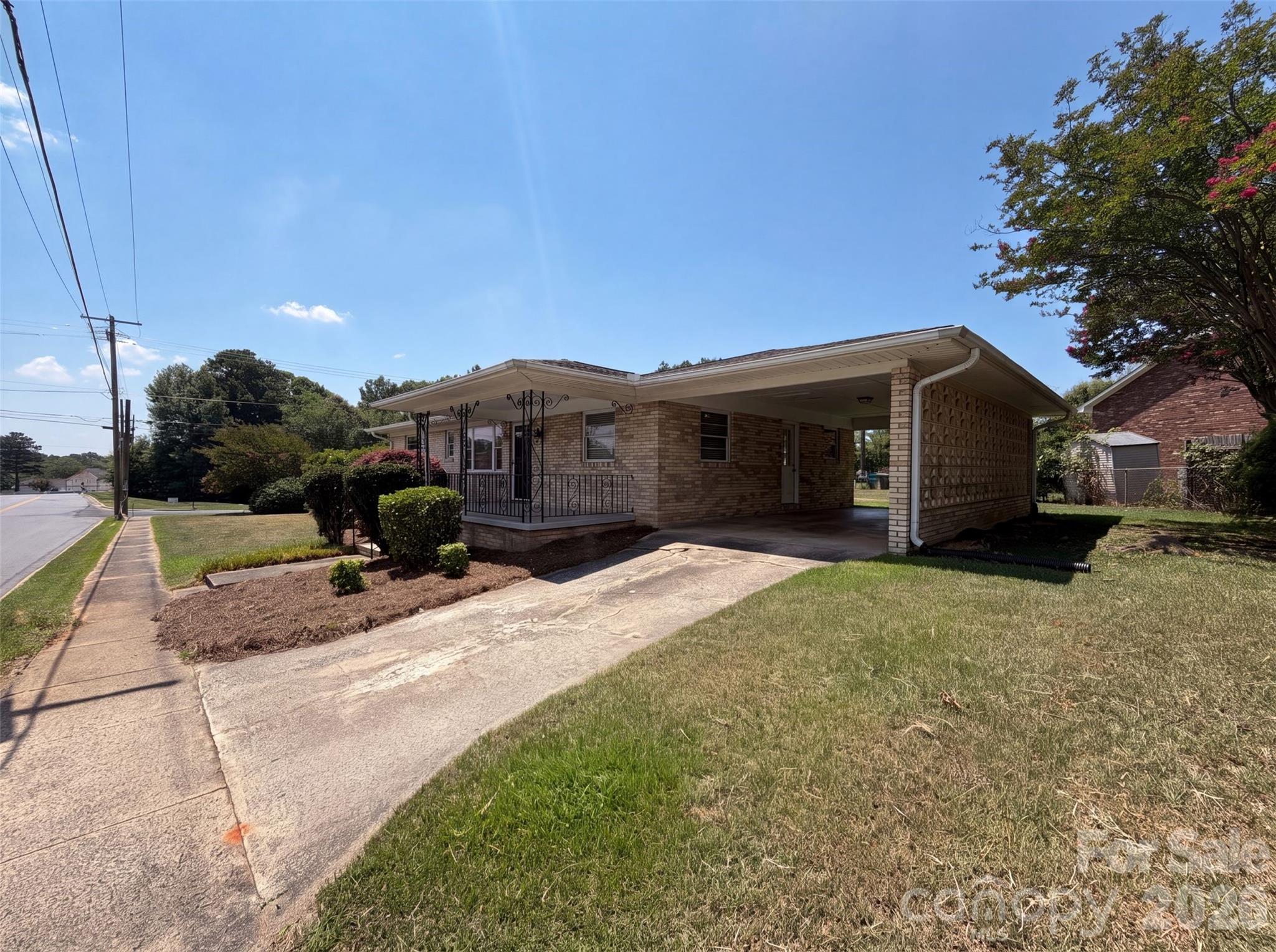 608 E Ryder Avenue — Landis