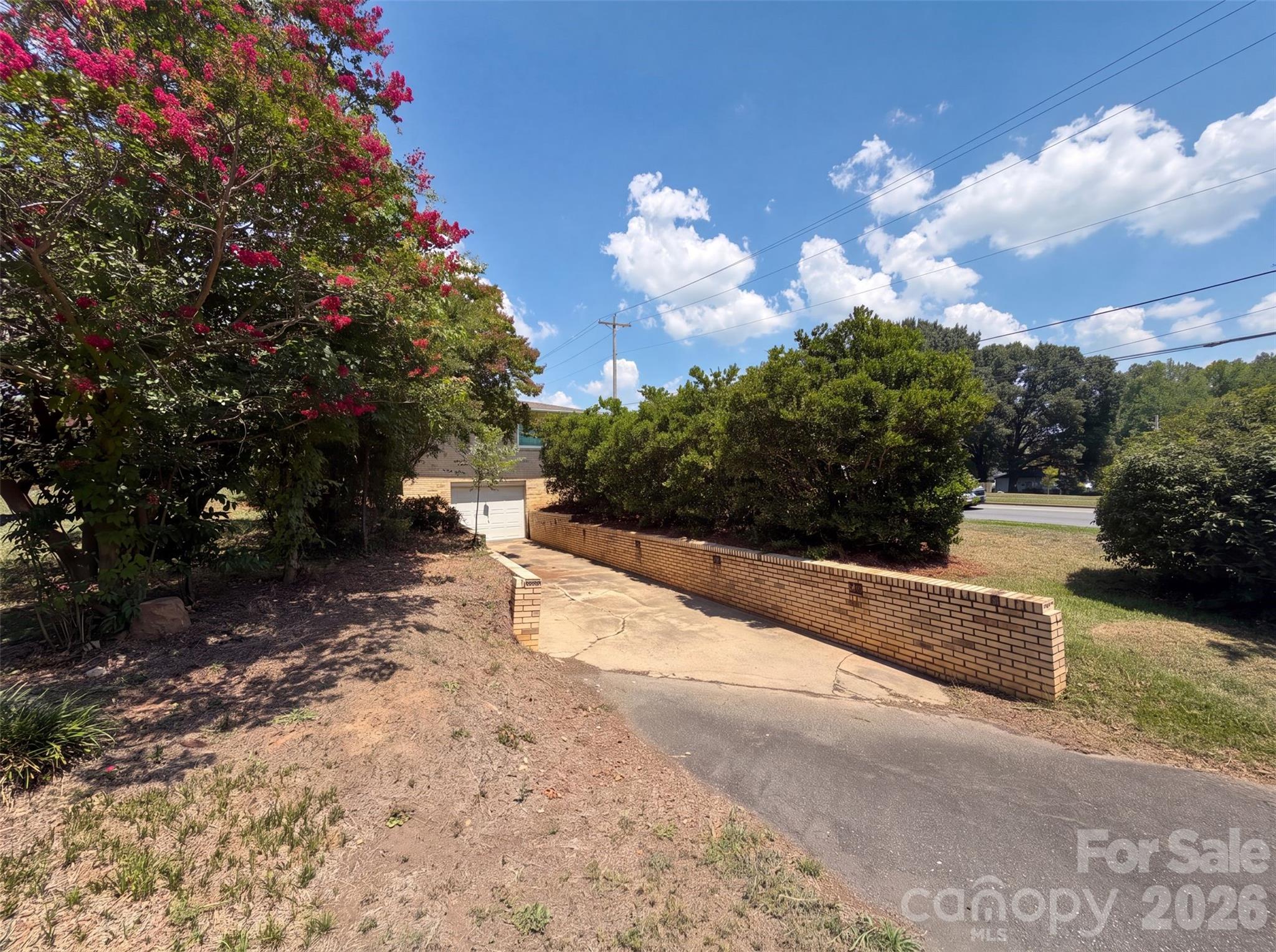 608 E Ryder Avenue — Landis