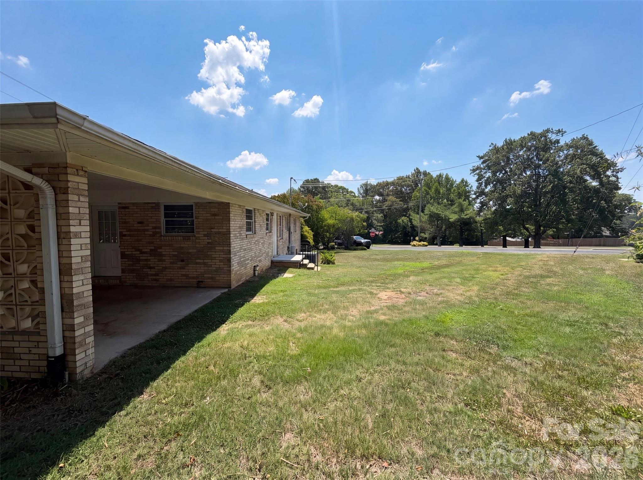 608 E Ryder Avenue — Landis