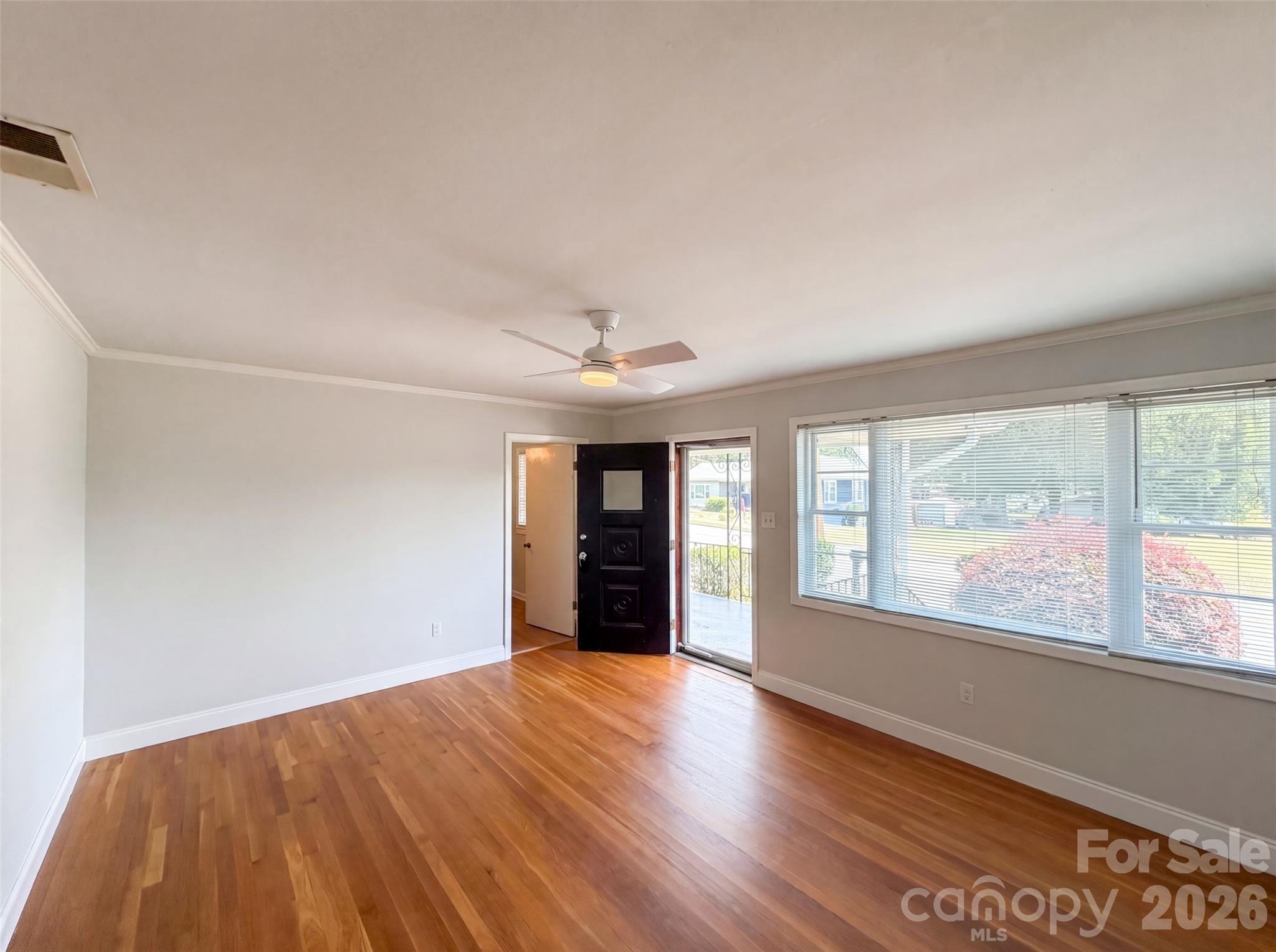 608 E Ryder Avenue — Landis