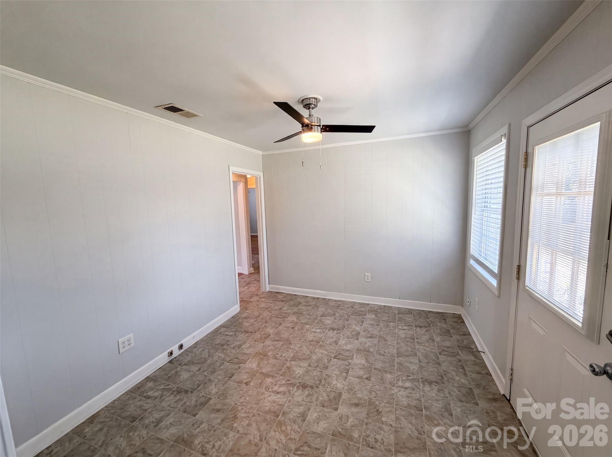 608 E Ryder Avenue — Landis