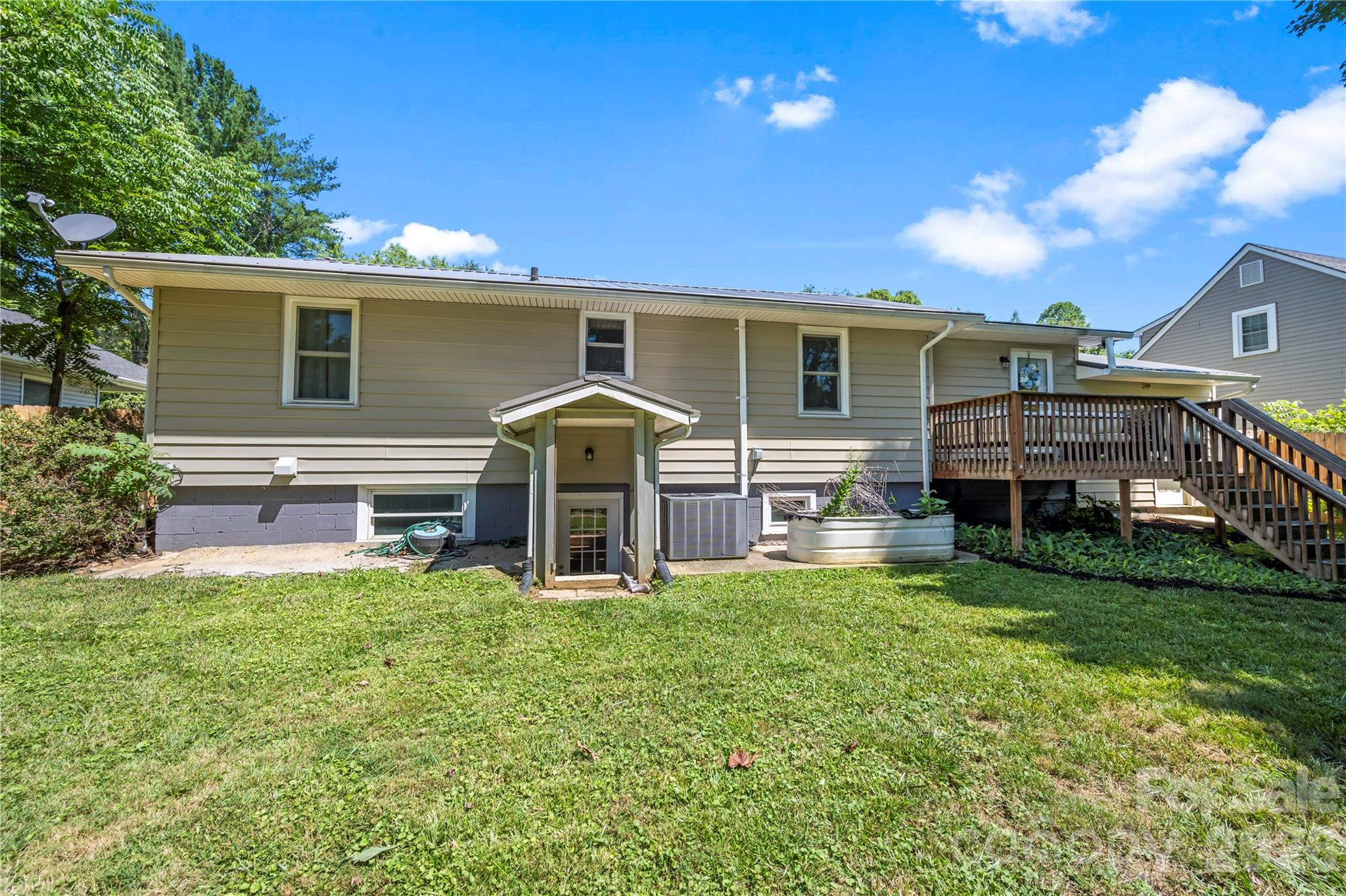 159 New Haw Creek Road — Asheville