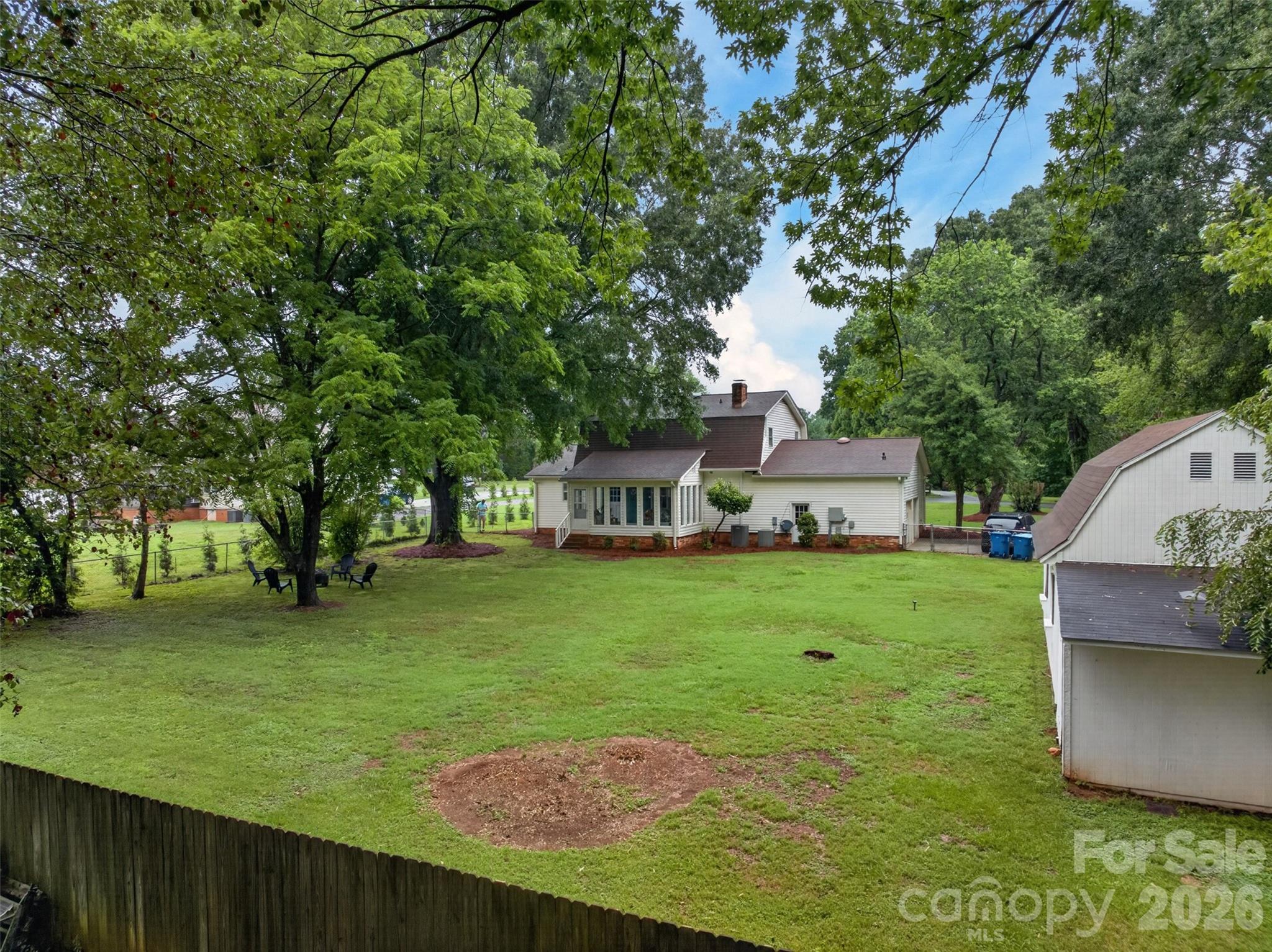 140 Raintree Road — Advance