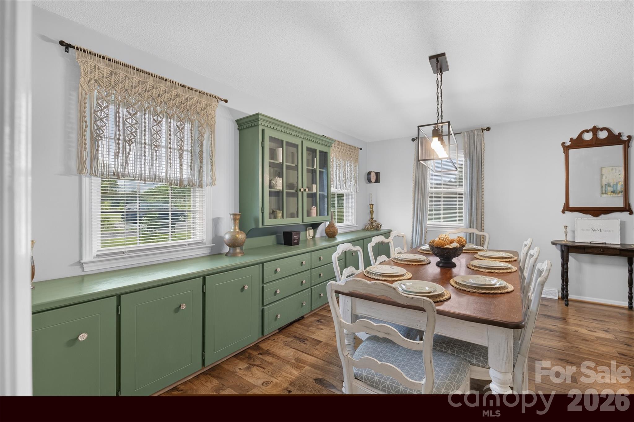 140 Raintree Road — Advance