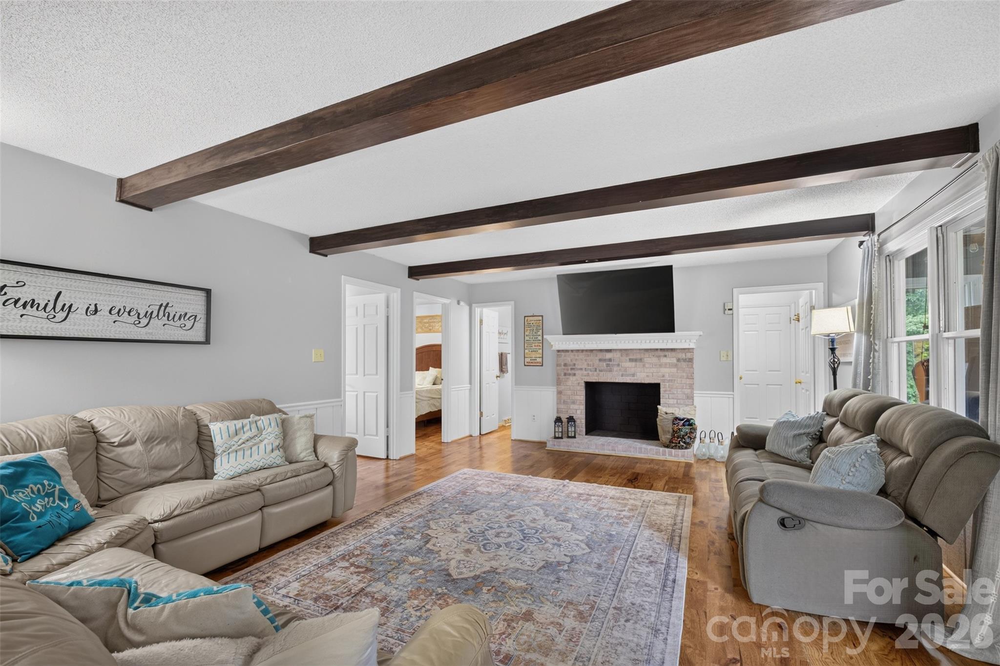 140 Raintree Road — Advance