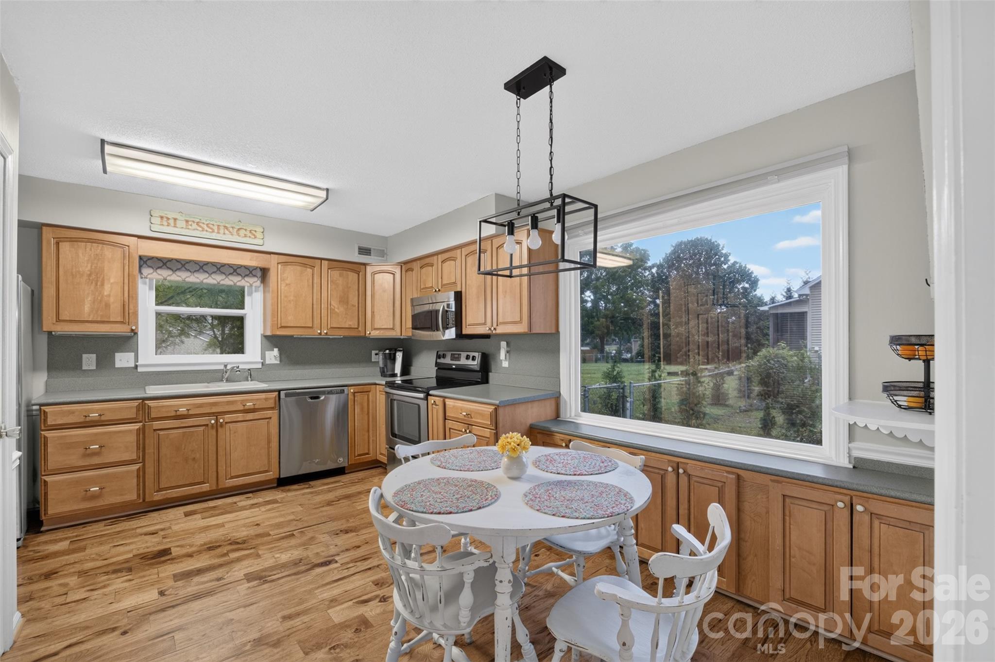 140 Raintree Road — Advance