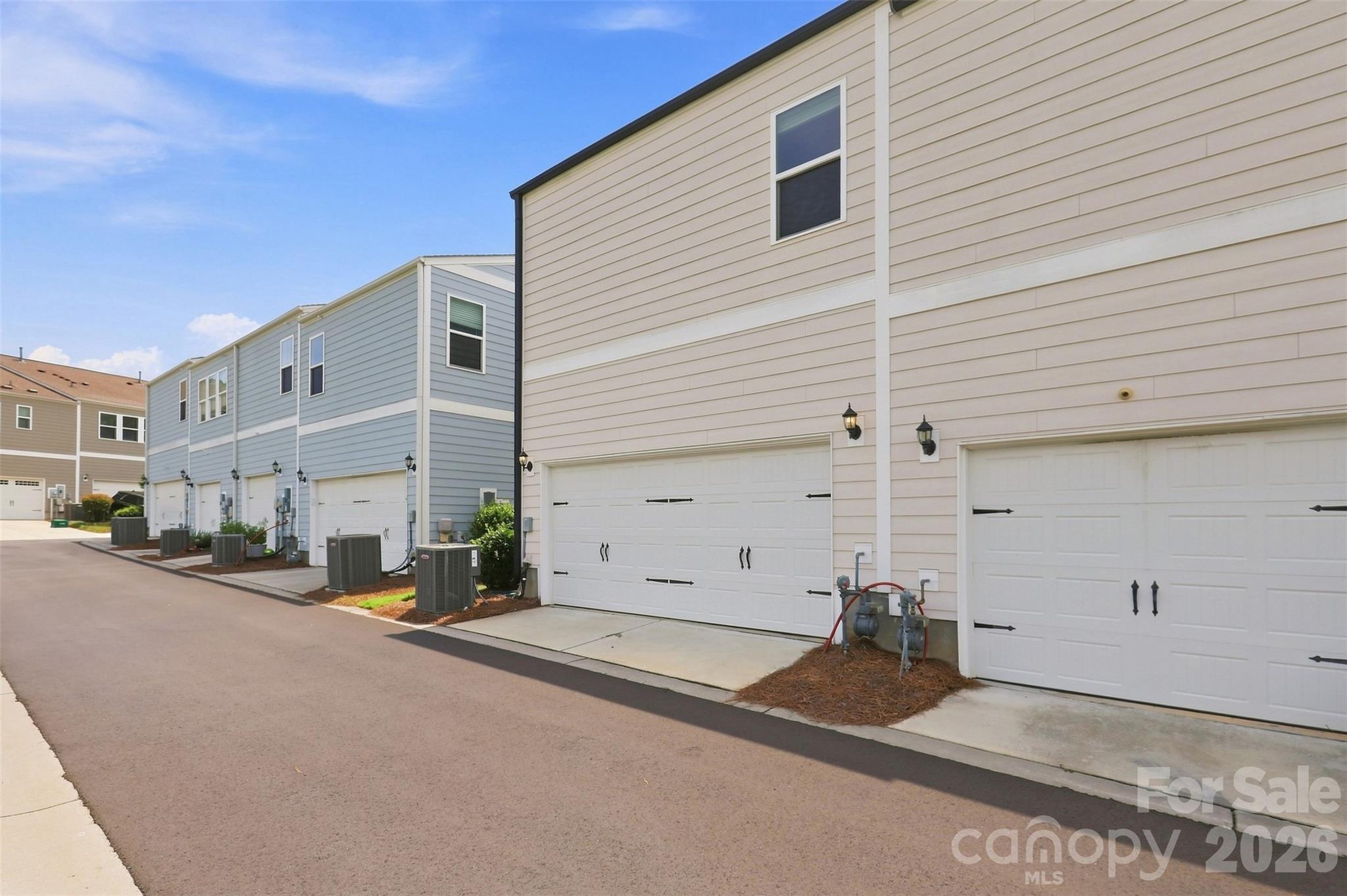 1004 Lyndon Station Drive — Pineville