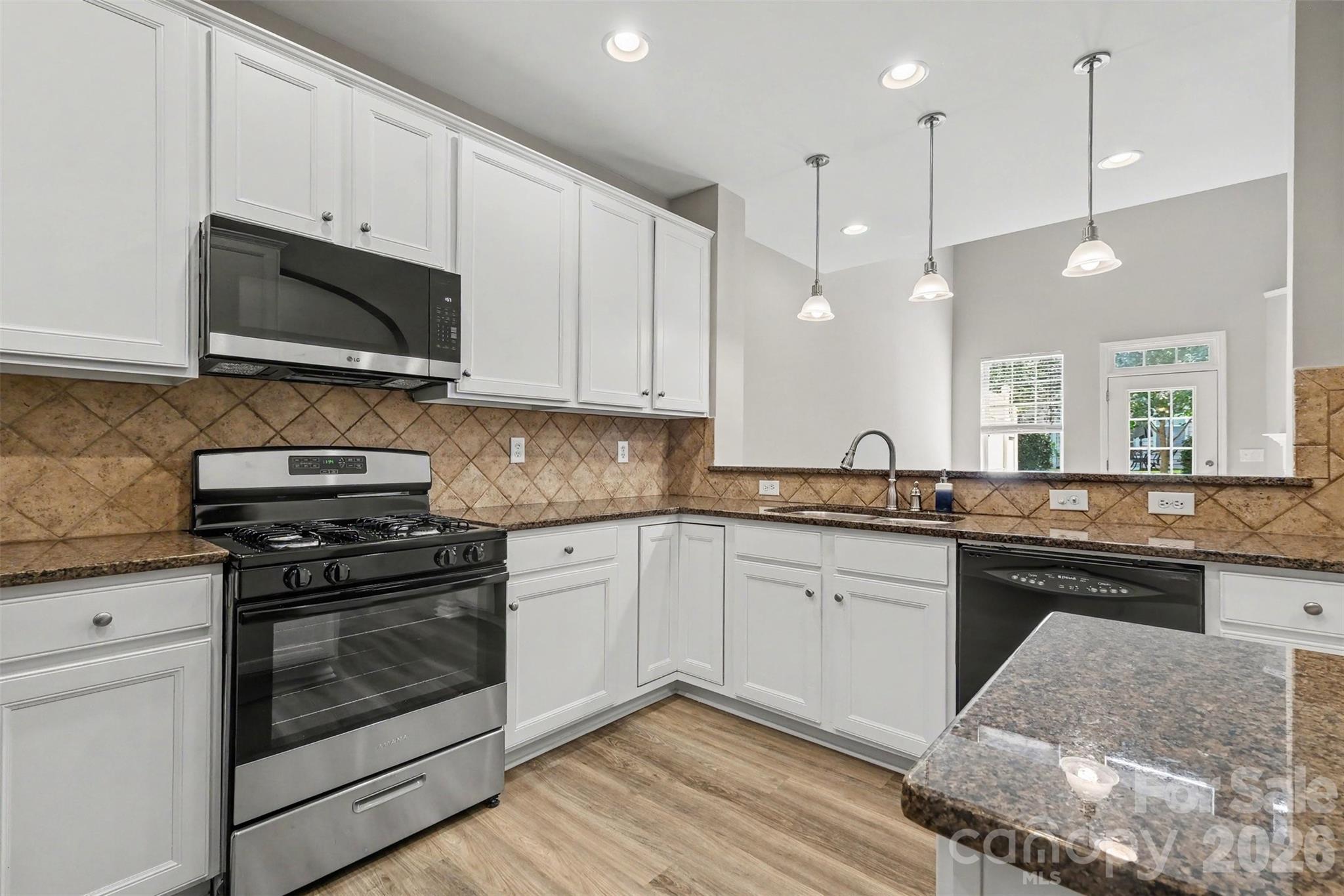567 Pine Links Drive — Tega Cay