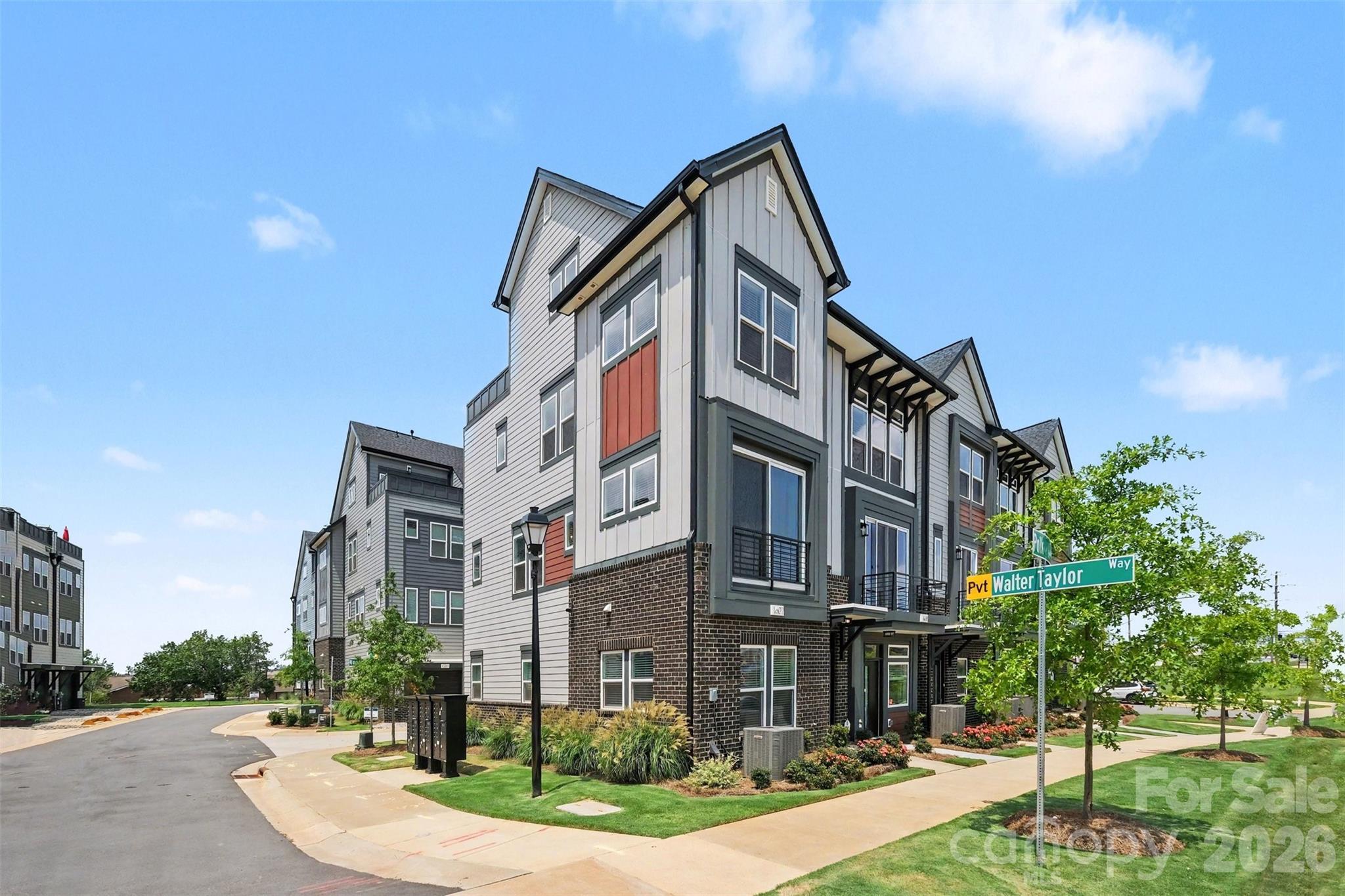 1607 Polk Street — Charlotte