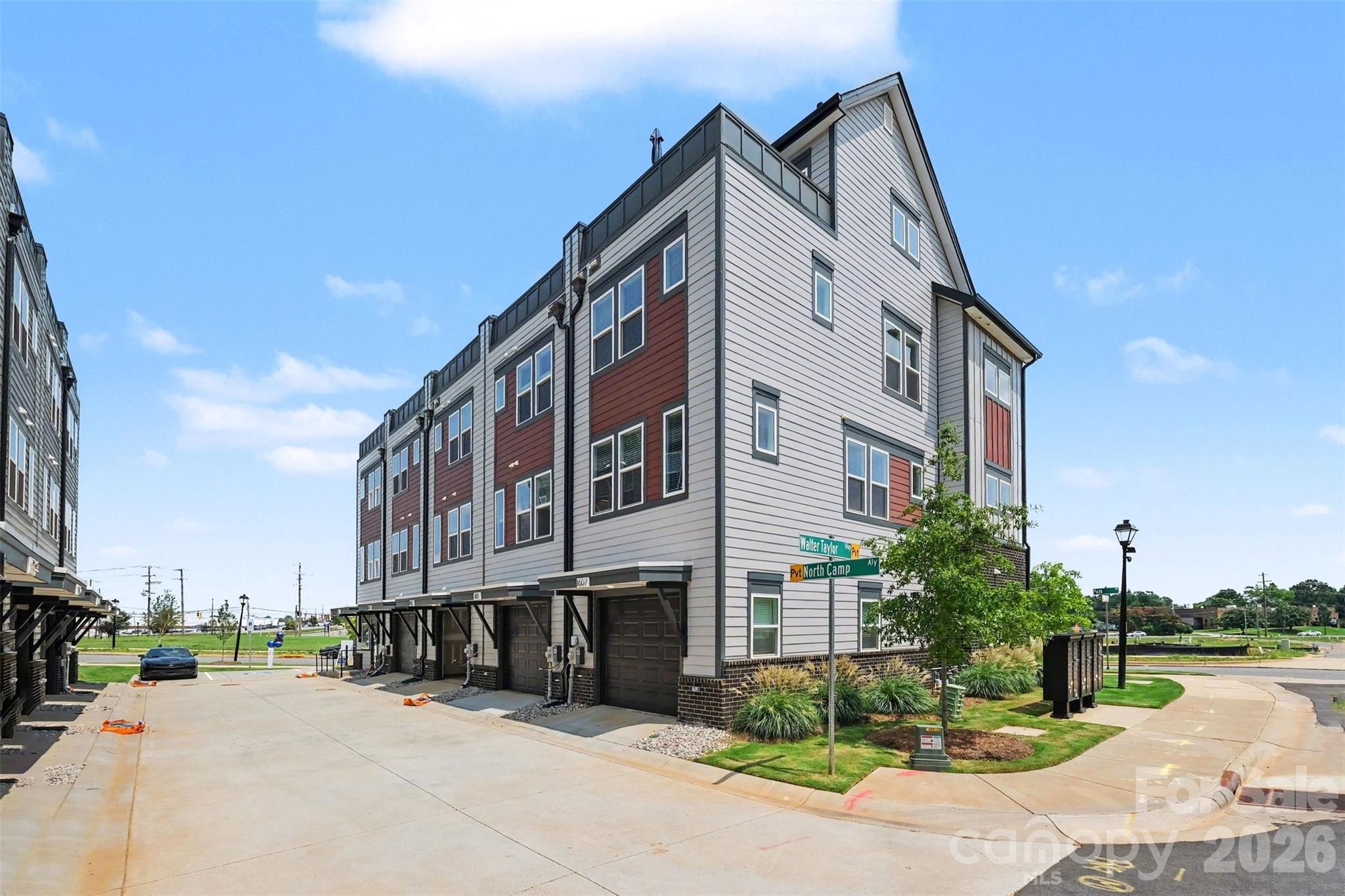 1607 Polk Street — Charlotte