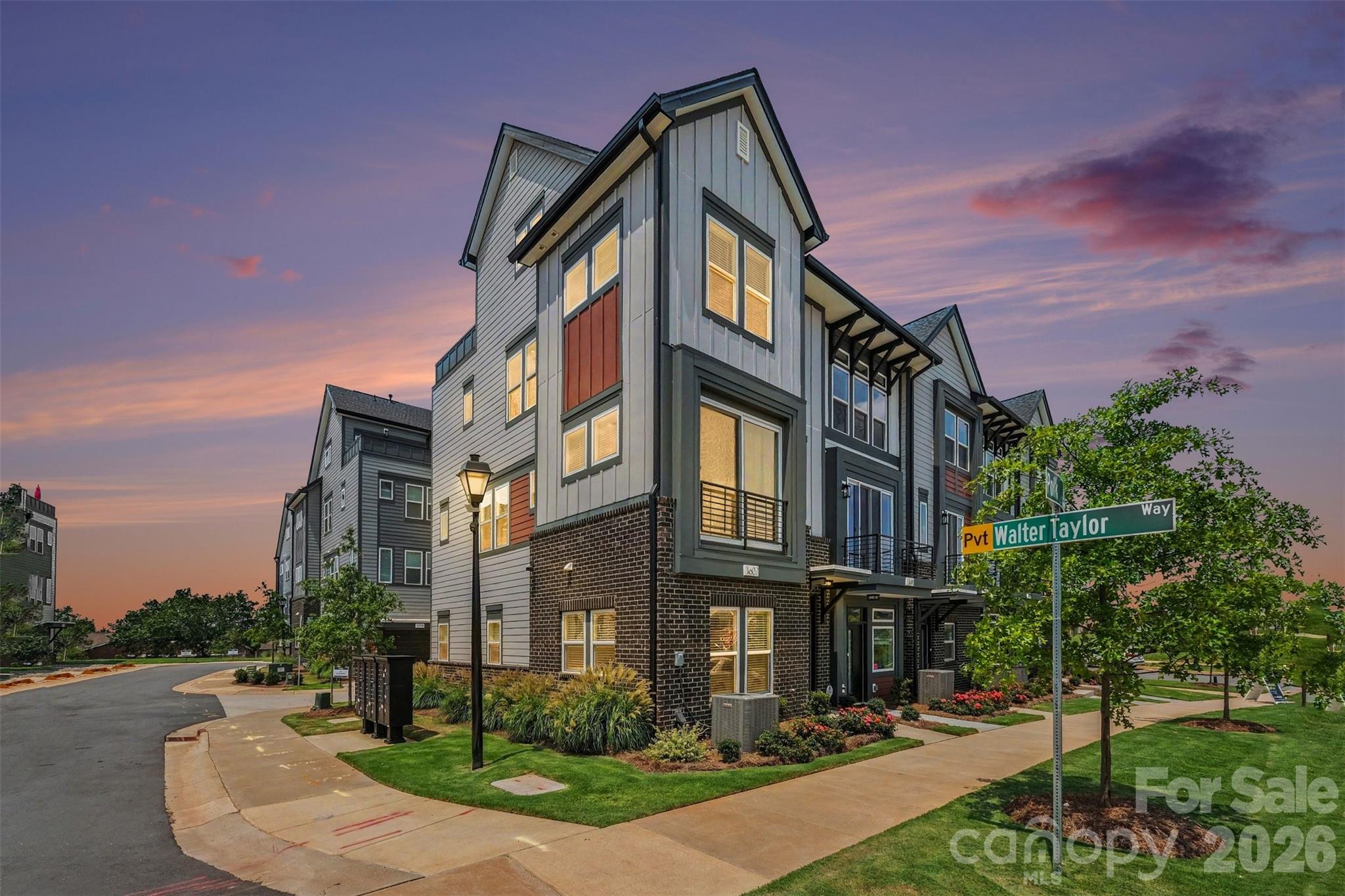 1607 Polk Street — Charlotte