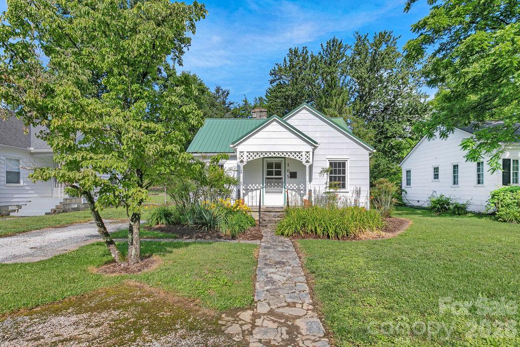 105 Parkview Drive — Brevard
