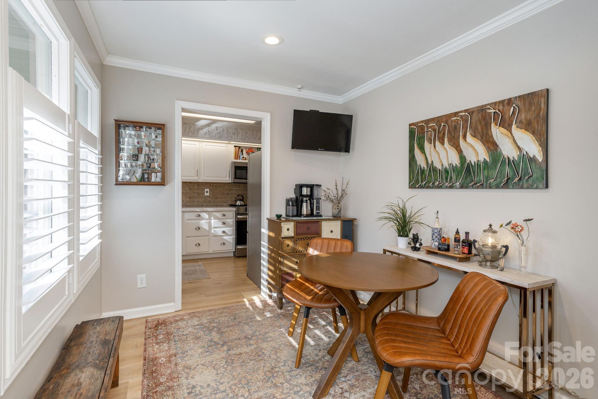 128 Camellia Way — Hendersonville
