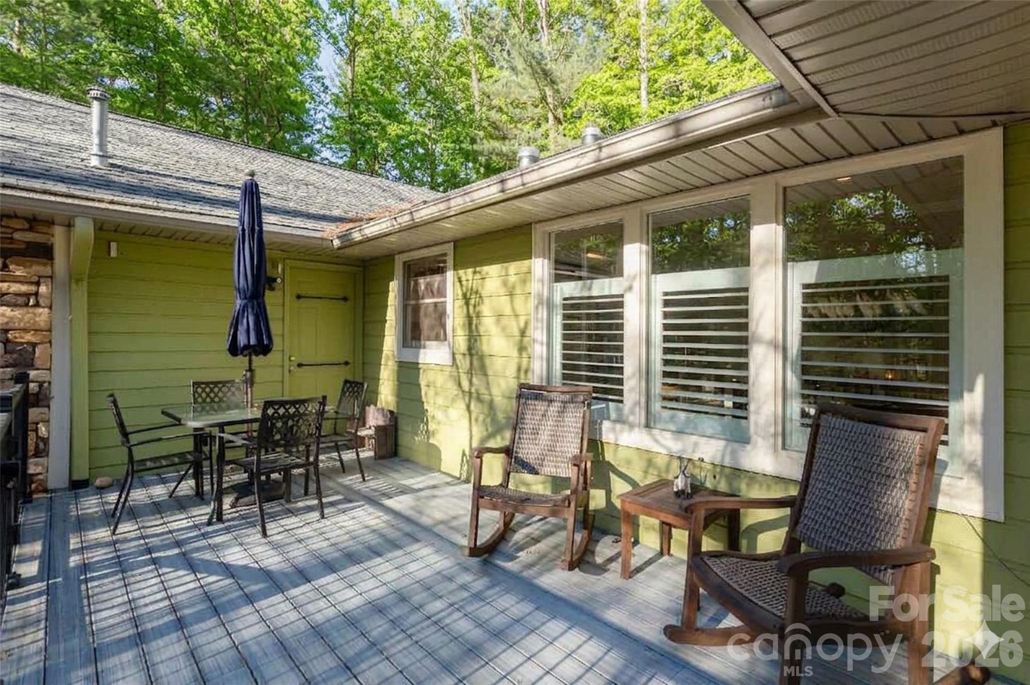 128 Camellia Way — Hendersonville