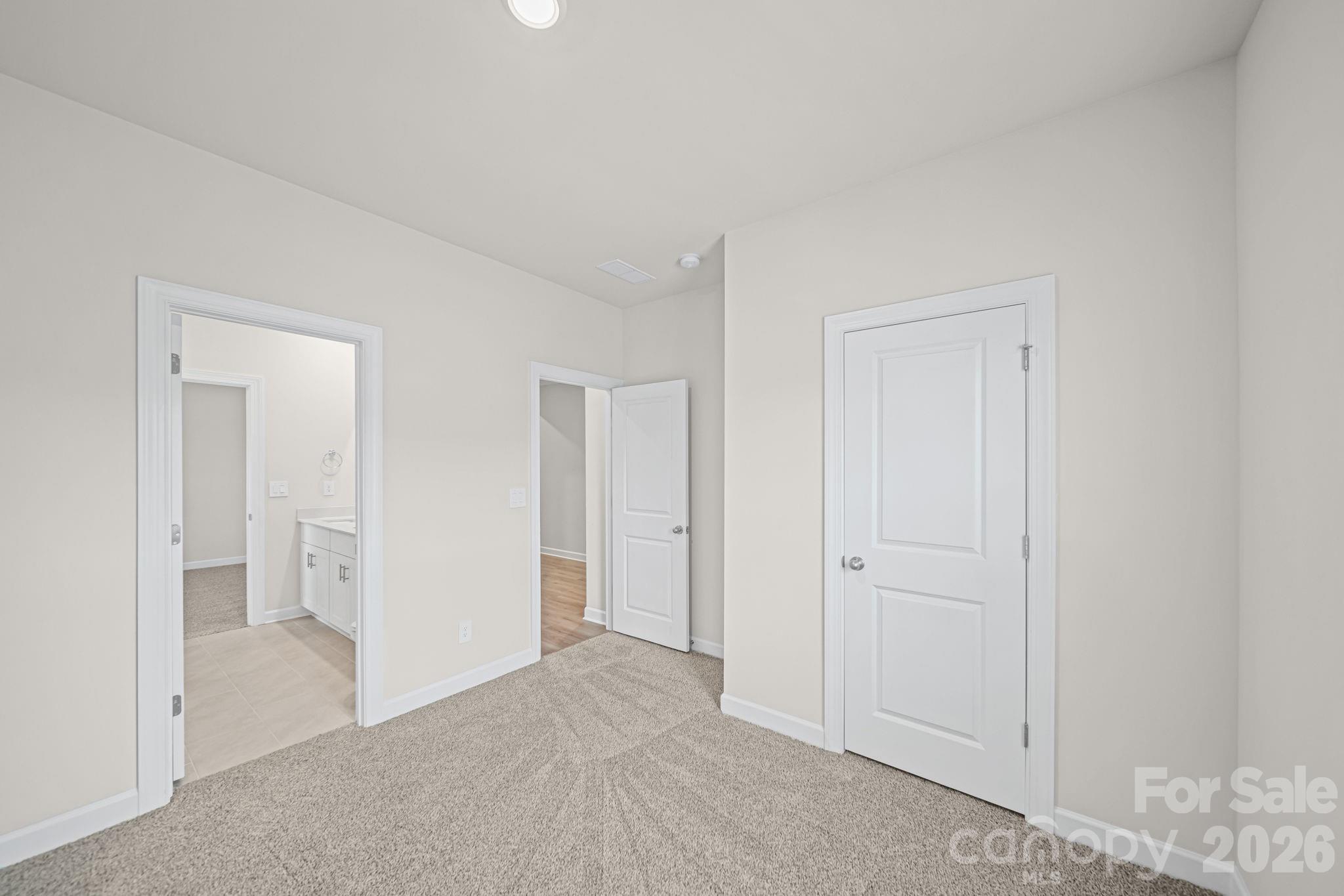 6220 Barcelona Way — Charlotte