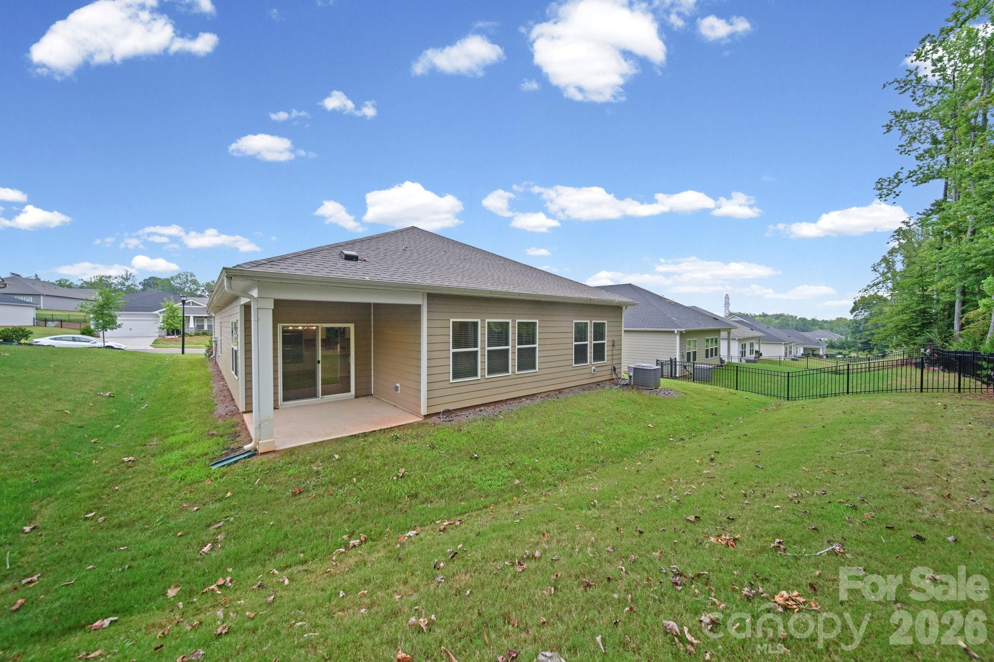 6220 Barcelona Way — Charlotte